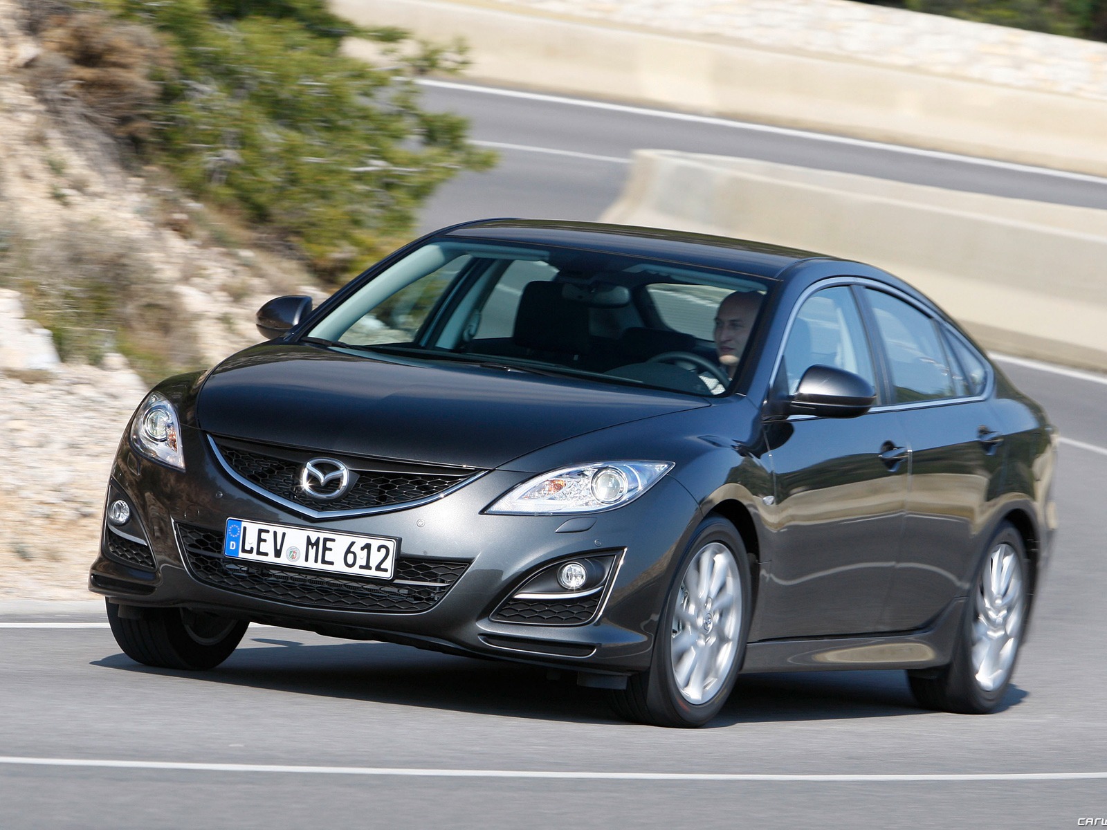 Mazda 6 Hatchback - 2010 马自达5 - 1600x1200