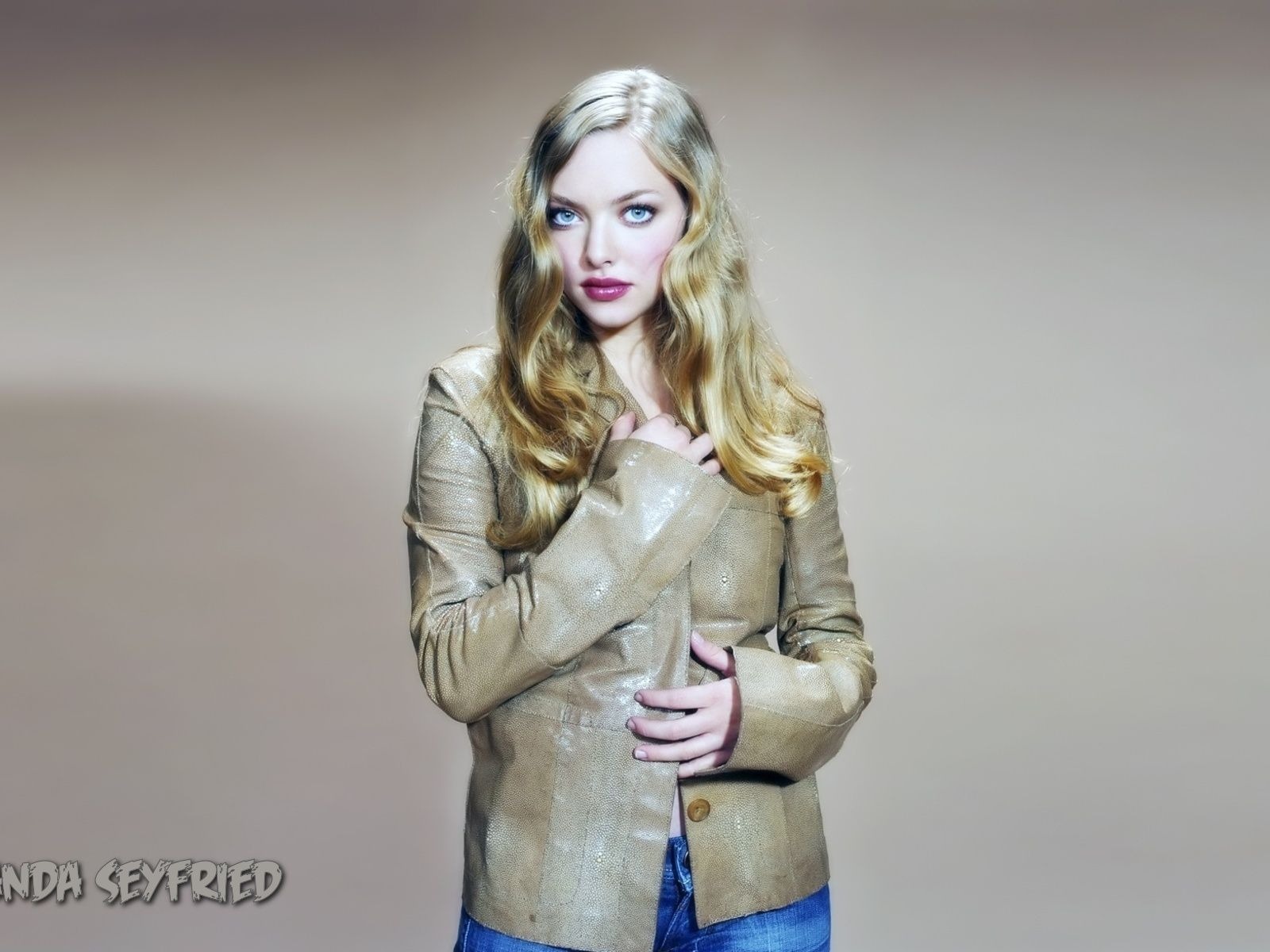 Amanda Seyfried hermosos fondos de escritorio #6 - 1600x1200