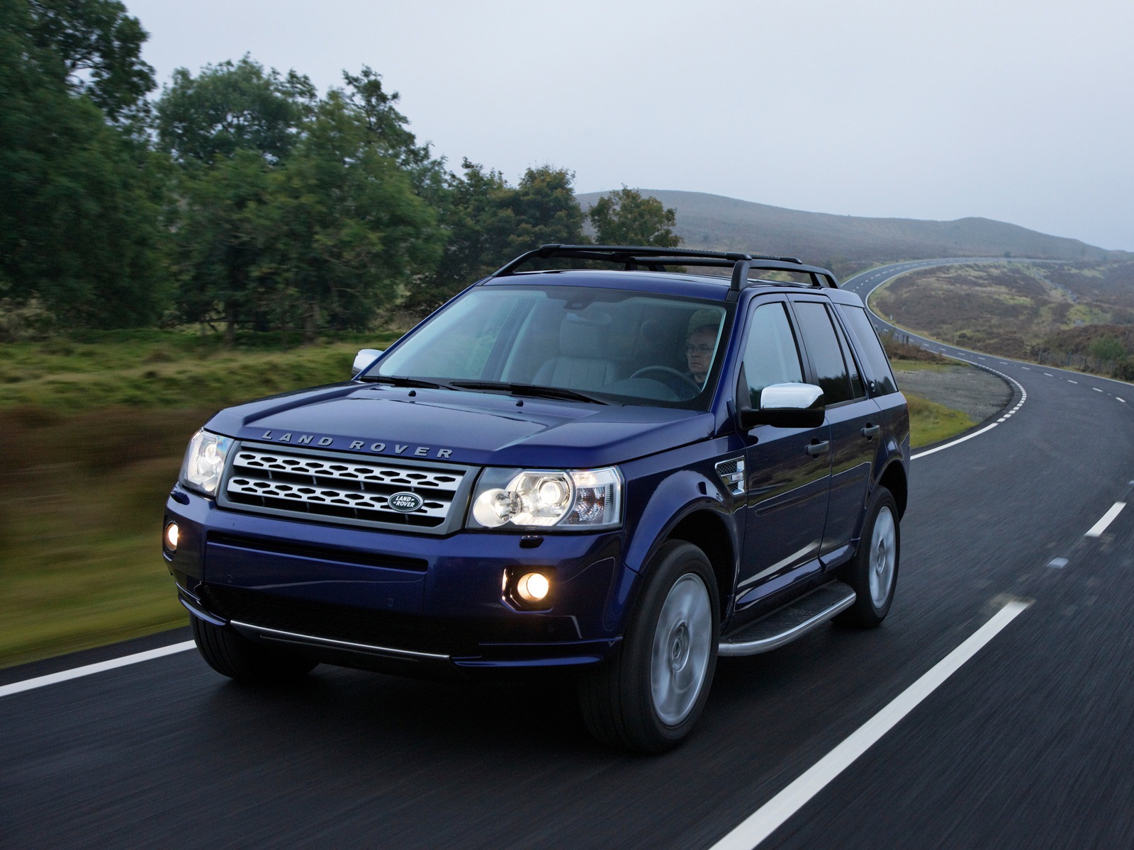 Land Rover Freelander 2 - 2011 HD wallpaper #8 - 1600x1200