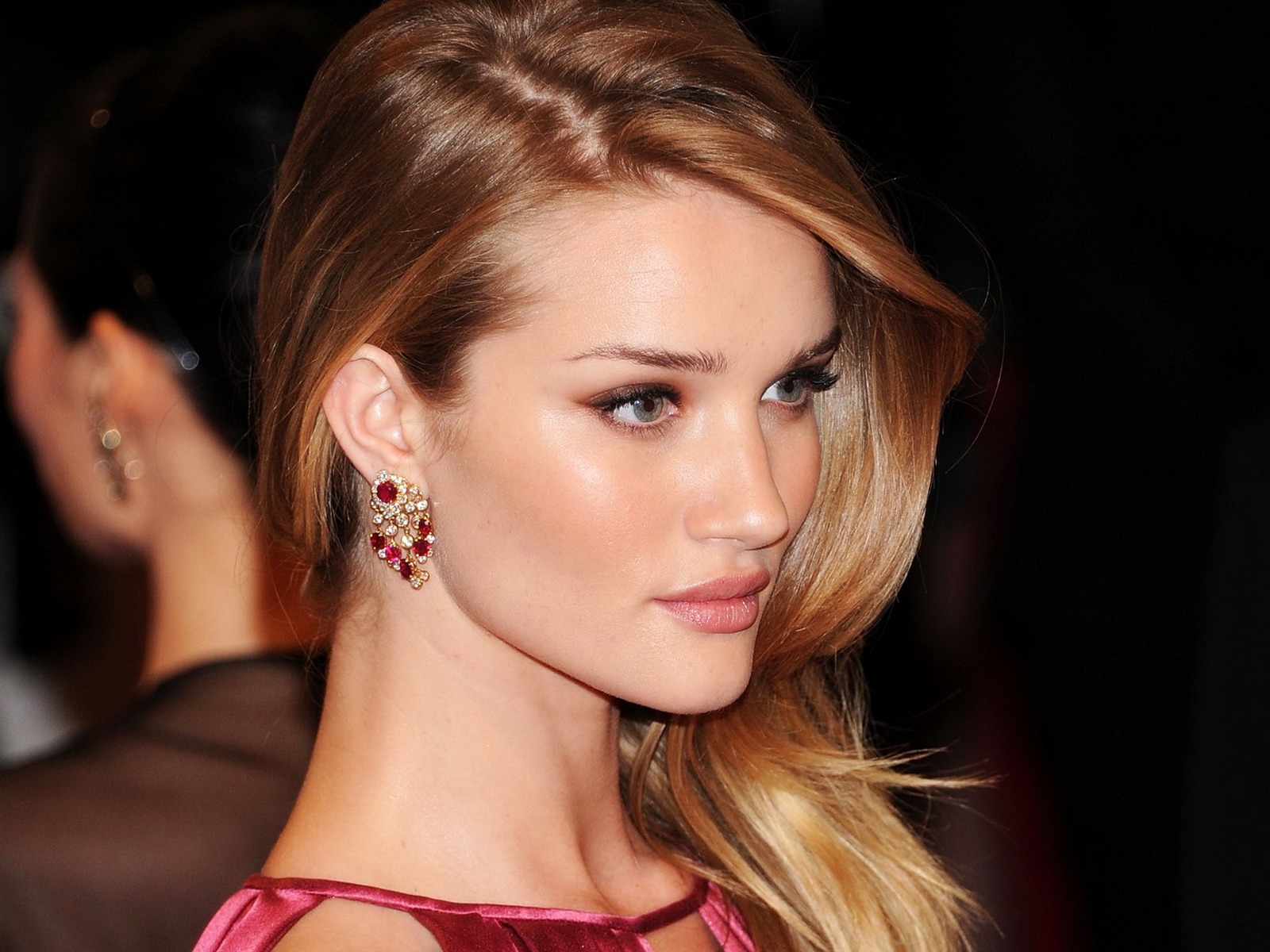 Rosie Huntington-Whiteley krásnou tapetu #6 - 1600x1200