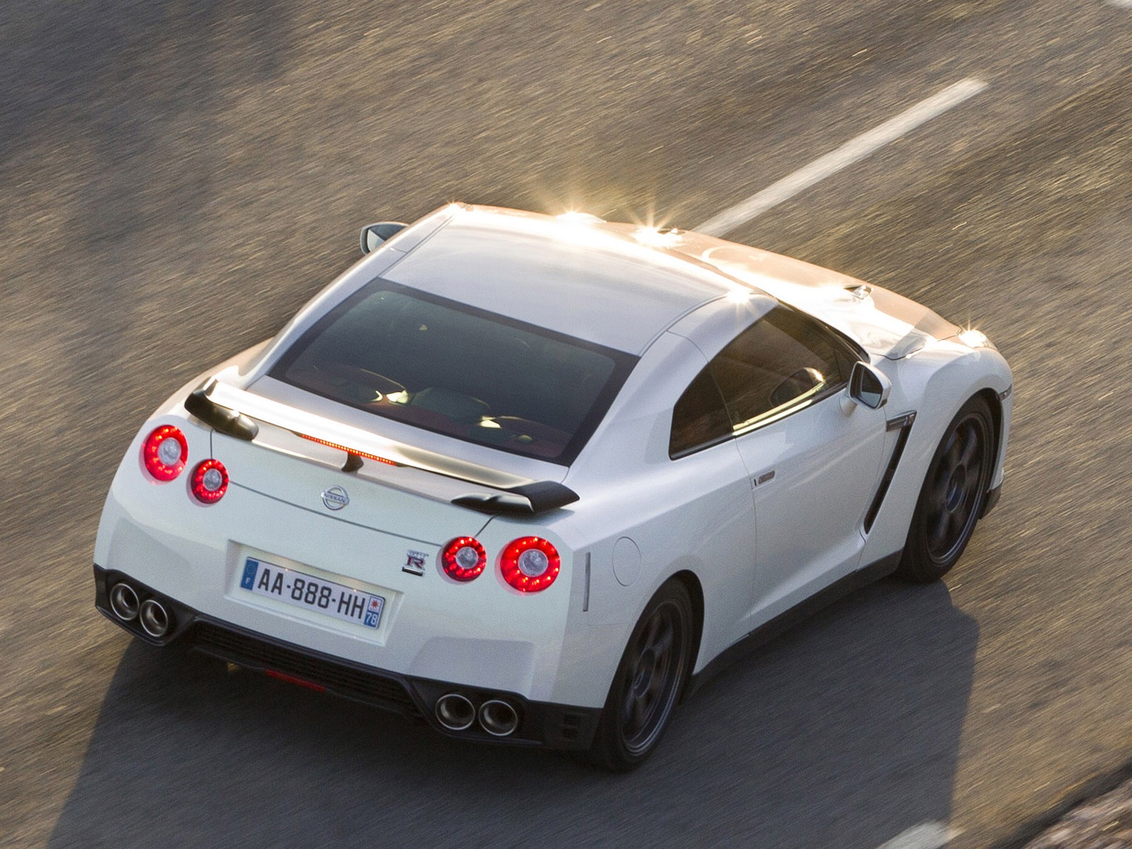 Nissan GT-R Egoist 2011 日產GT-R 利己主義高清壁紙 #6 - 1600x1200