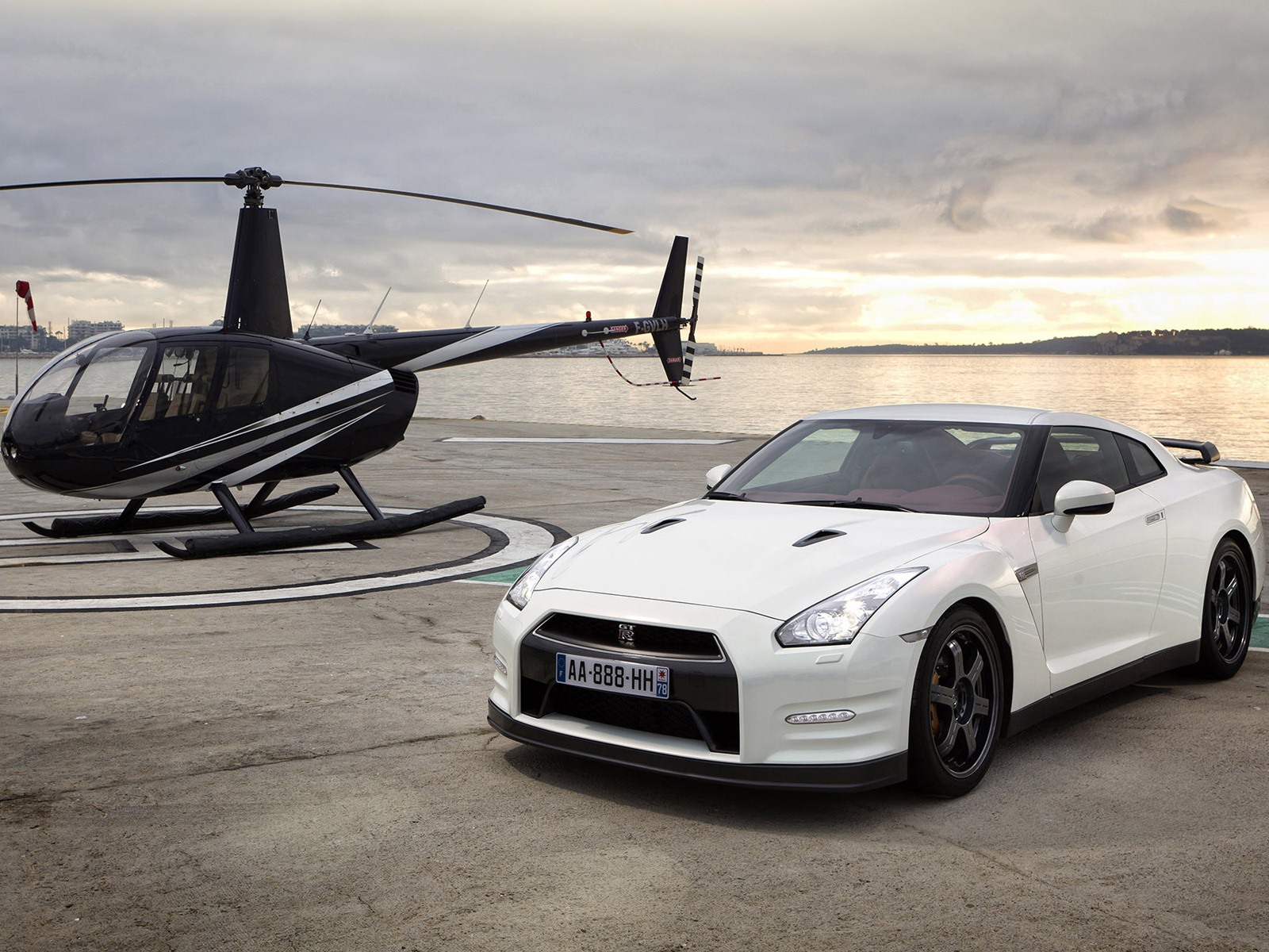 Nissan GT-R Egoist 2011 日產GT-R 利己主義高清壁紙 #7 - 1600x1200
