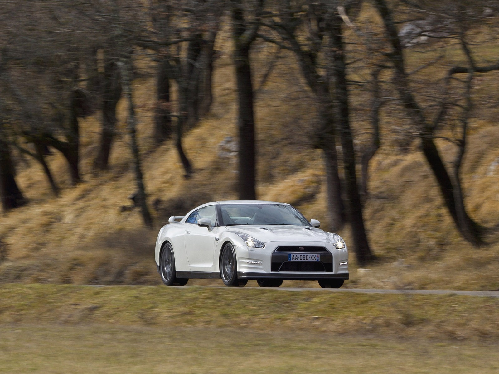 Nissan GT-R Egoist 2011 日產GT-R 利己主義高清壁紙 #11 - 1600x1200