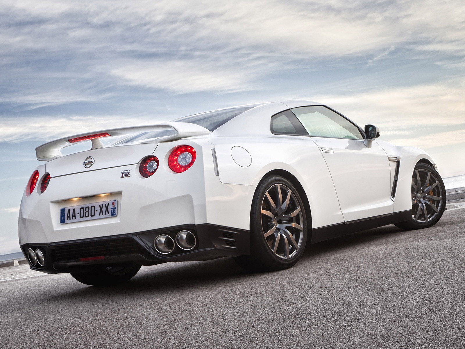 Nissan GT-R Egoist 2011 日產GT-R 利己主義高清壁紙 #19 - 1600x1200