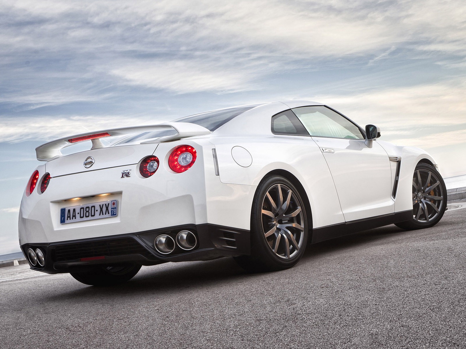 Nissan GT-R egoista 2011 HD tapety na plochu #19 - 1600x1200