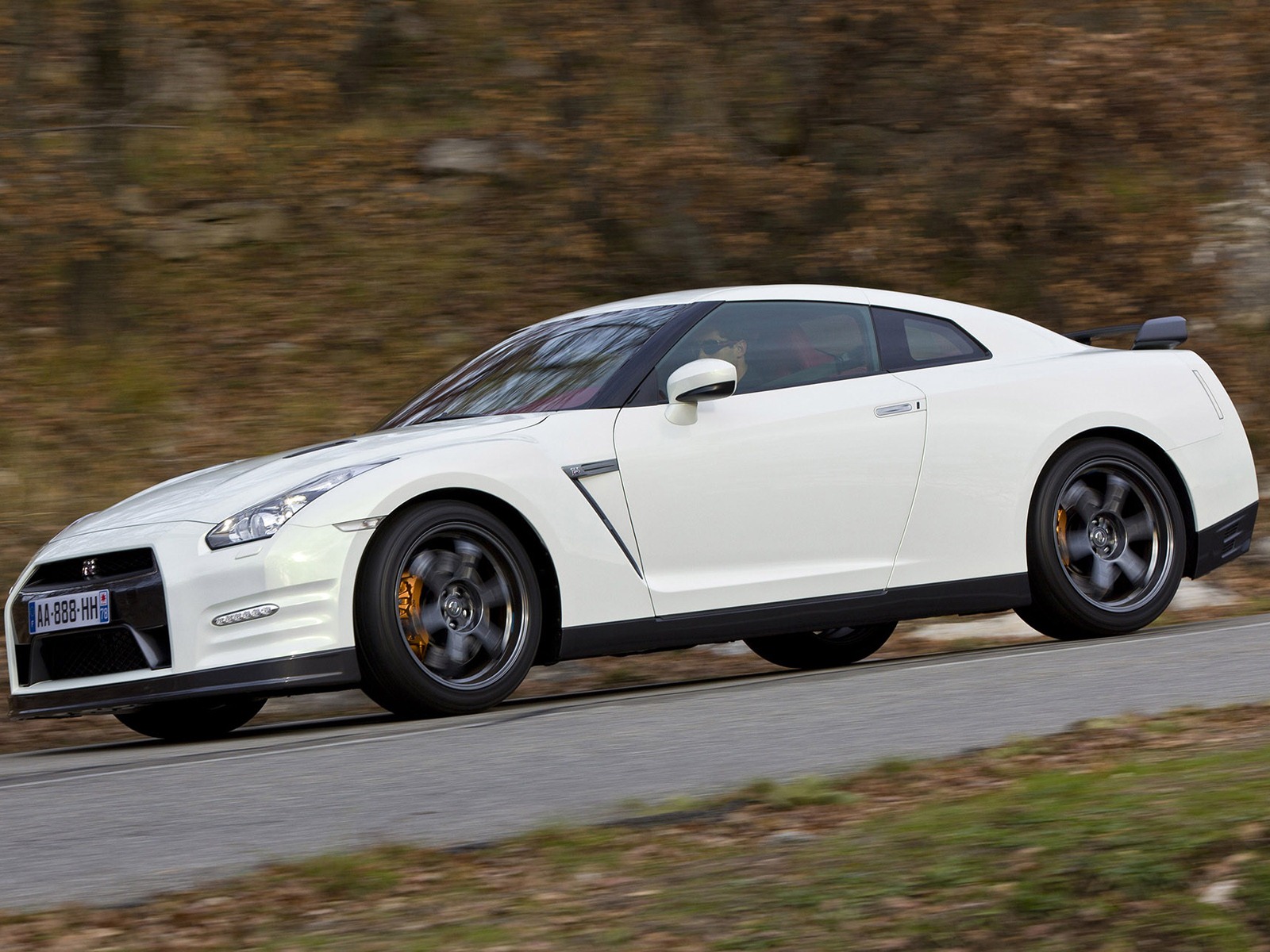 Nissan GT-R Egoist 2011 日产GT-R 利己主义 高清壁纸31 - 1600x1200