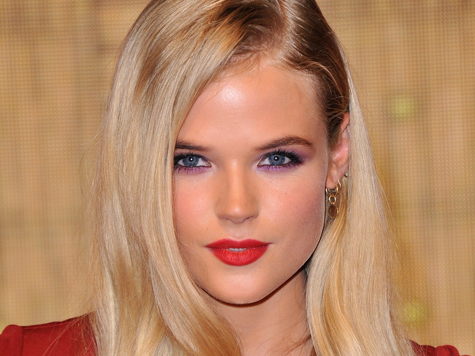 Gabriella Wilde beautiful wallpapers #2 - 1600x1200