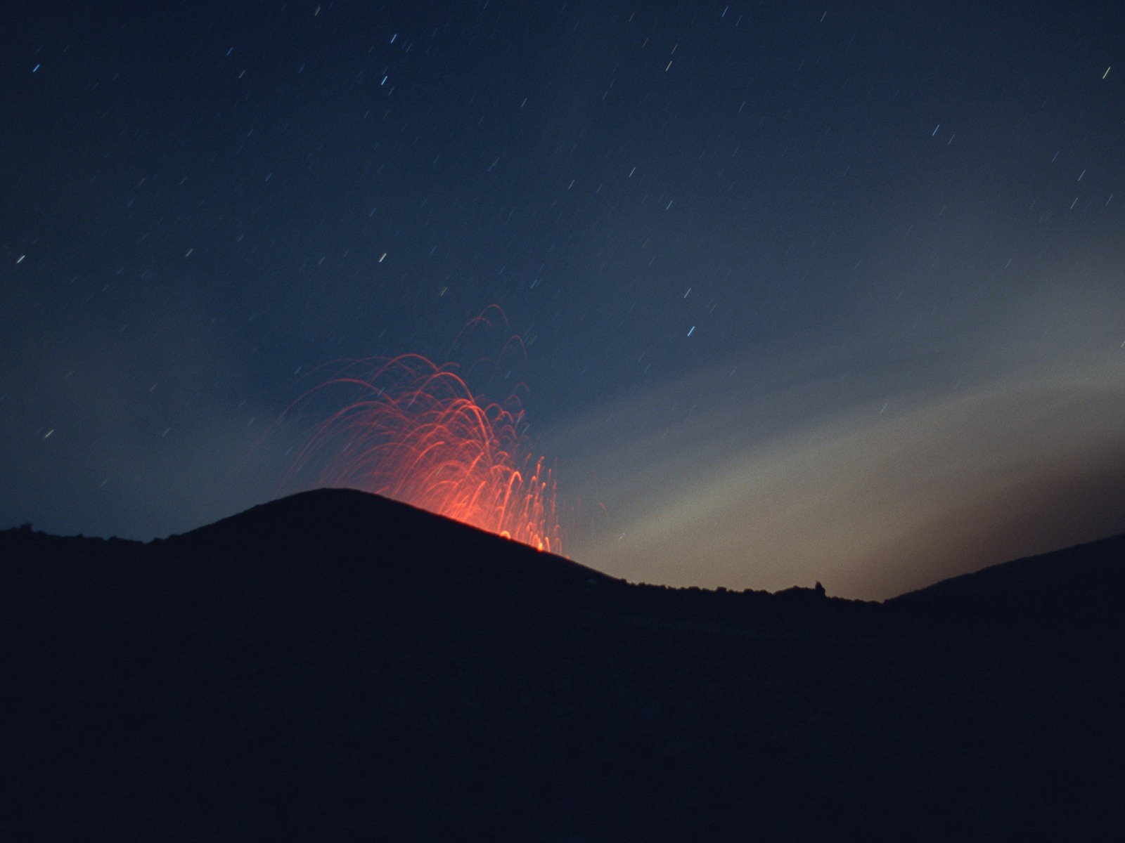 壮大な風景の壁紙の火山噴火 #10 - 1600x1200