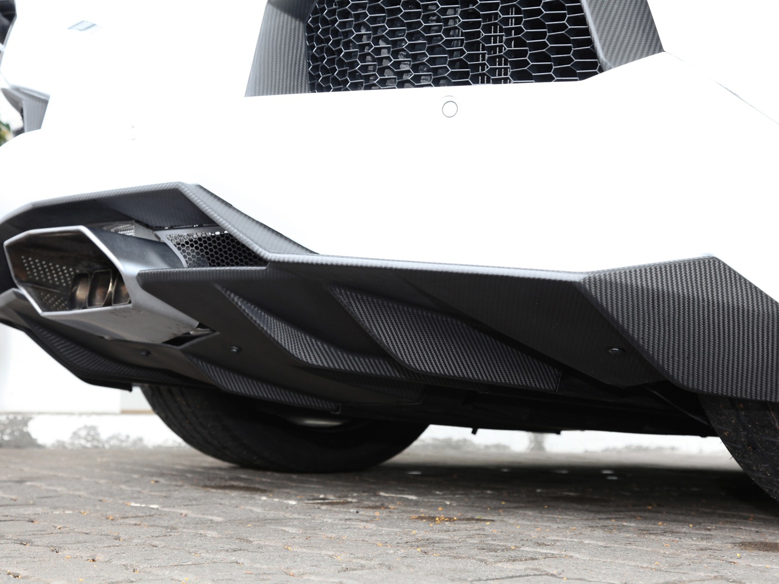 2012 Lamborghini Aventador LP700-4 蘭博基尼高清壁紙 #8 - 1600x1200