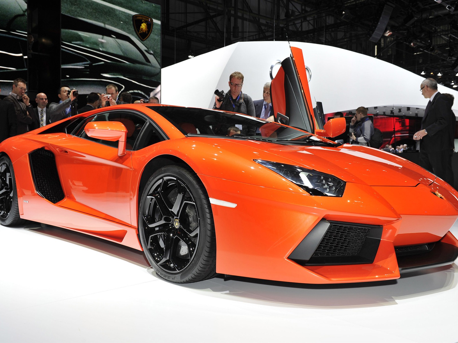 2012 Lamborghini Aventador LP700-4 HD wallpapers #35 - 1600x1200