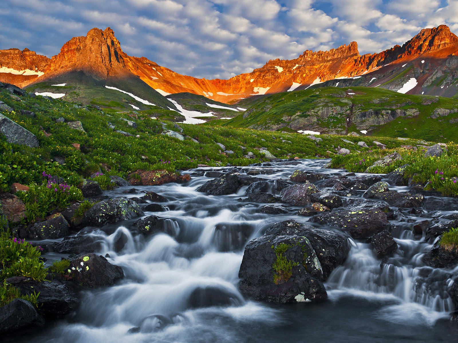 Lakes, sea, trees, forests, mountains, beautiful scenery wallpaper #3 - 1600x1200