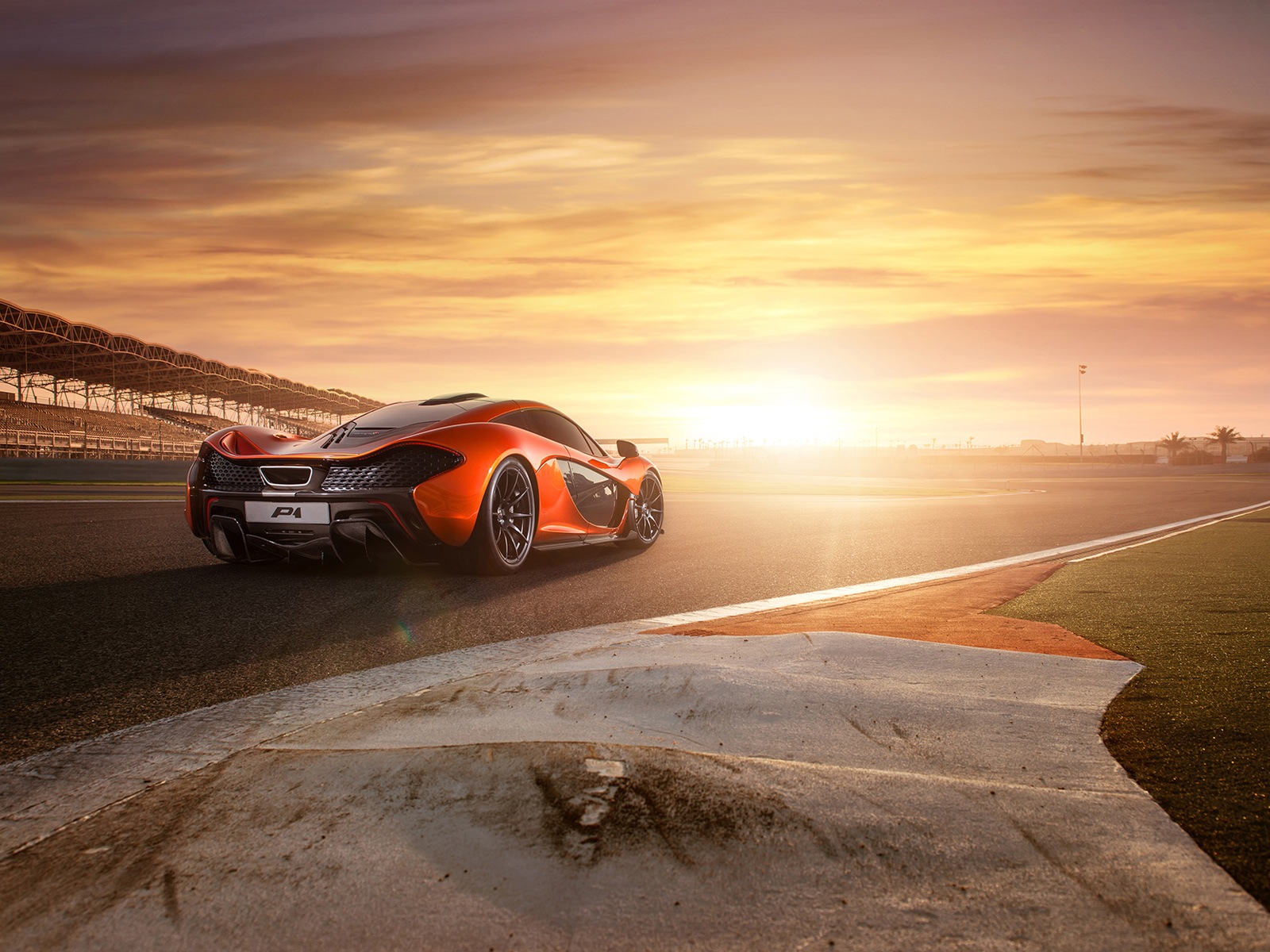 2013 McLaren P1 supercar 邁凱輪P1 超級跑車高清壁紙 #4 - 1600x1200