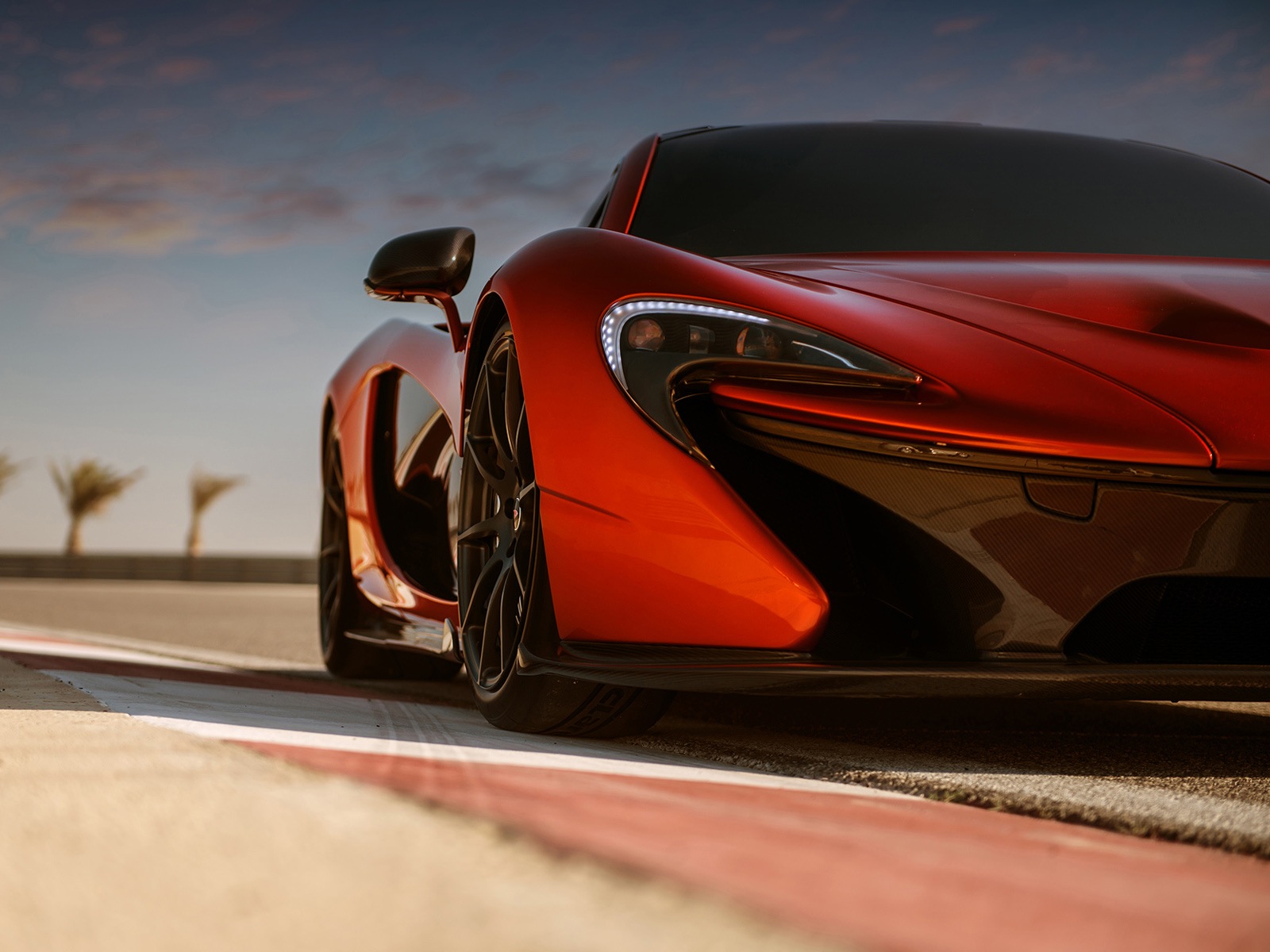 2013 McLaren P1 supercar 迈凯轮P1 超级跑车高清壁纸7 - 1600x1200