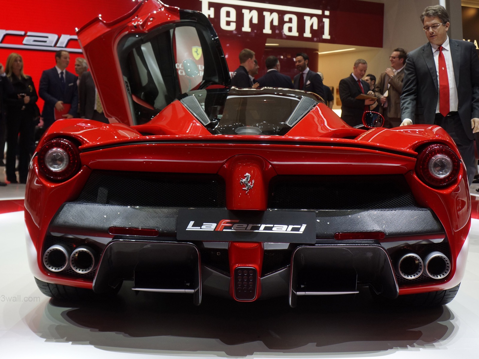 2013 Ferrari LaFerrari red supercar HD wallpapers #16 - 1600x1200