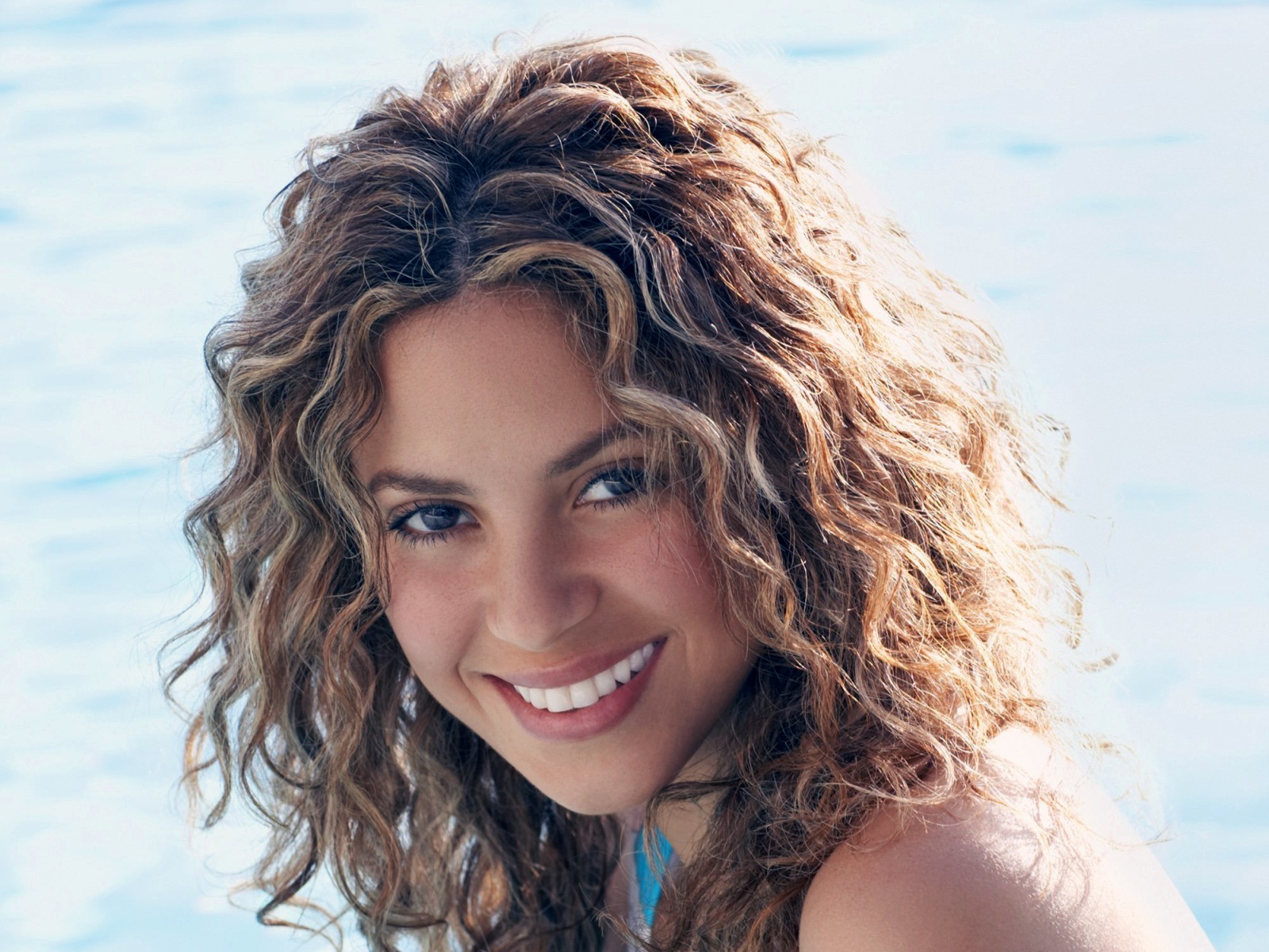 Shakira HD tapety na plochu #11 - 1600x1200