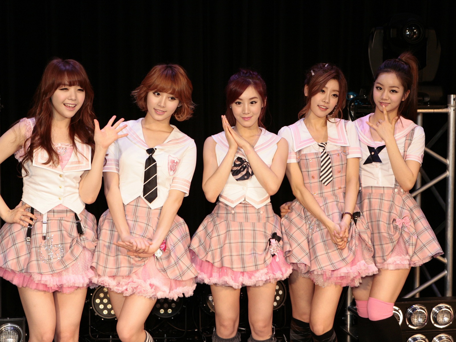Girl's Day 韓國流行音樂女孩 高清壁紙 #4 - 1600x1200