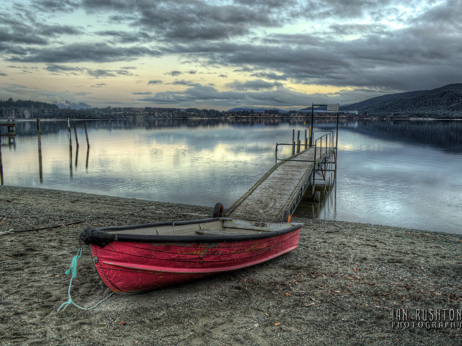 Windows 8 Theme Wallpaper: Queenstown, New Zealand #3 - 1600x1200