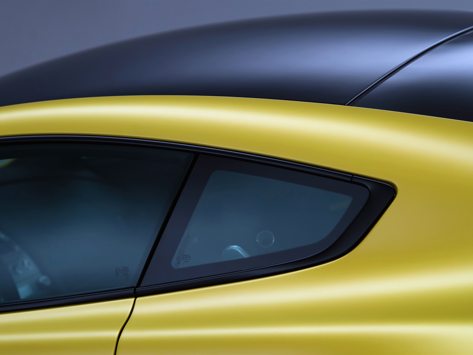 2013 Aston Martin V12 Vantage S 阿斯頓·馬丁V12 Vantage 高清壁紙 #15 - 1600x1200