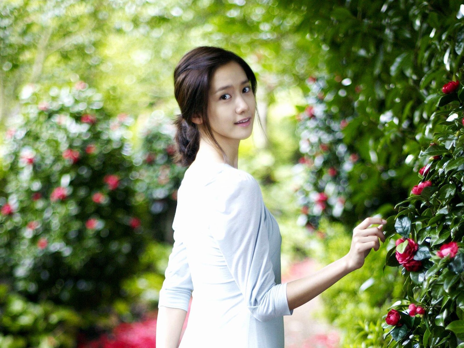 Girls Generation, Lim YoonA HD wallpapers #4 - 1600x1200