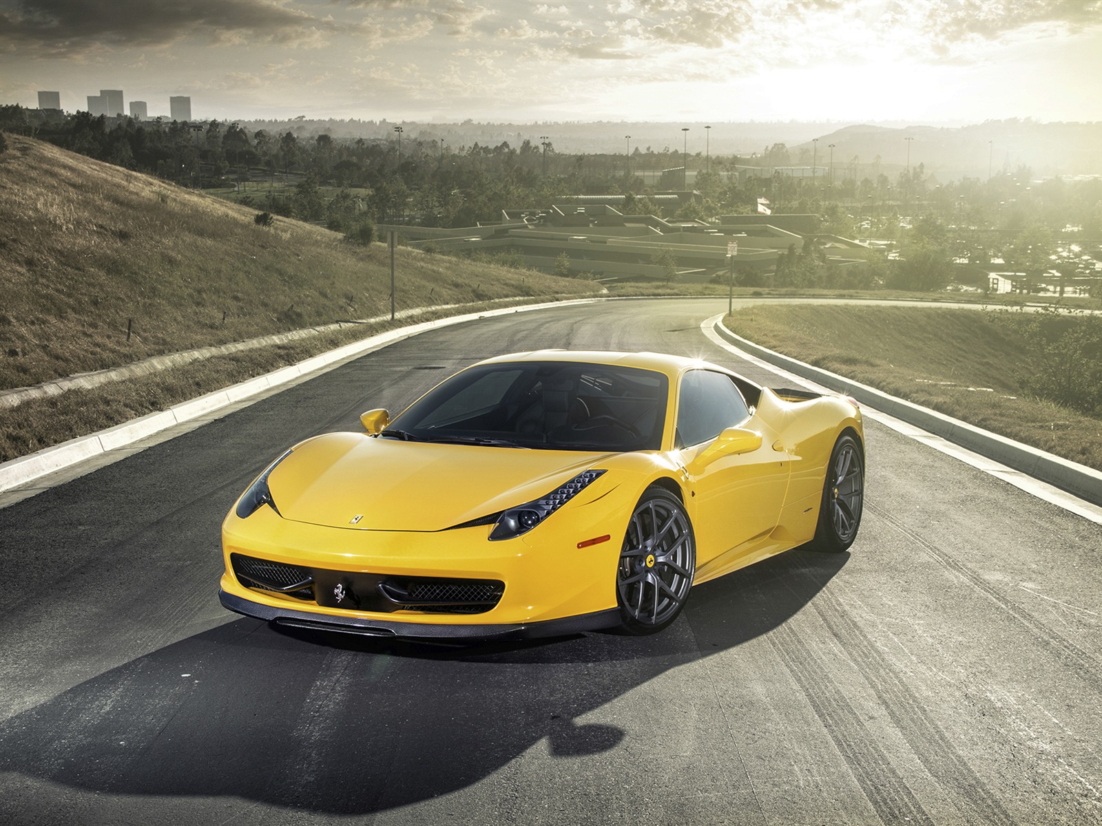 2013 Ferrari 458 Italia with 458-V 法拉利 高清壁纸1 - 1600x1200