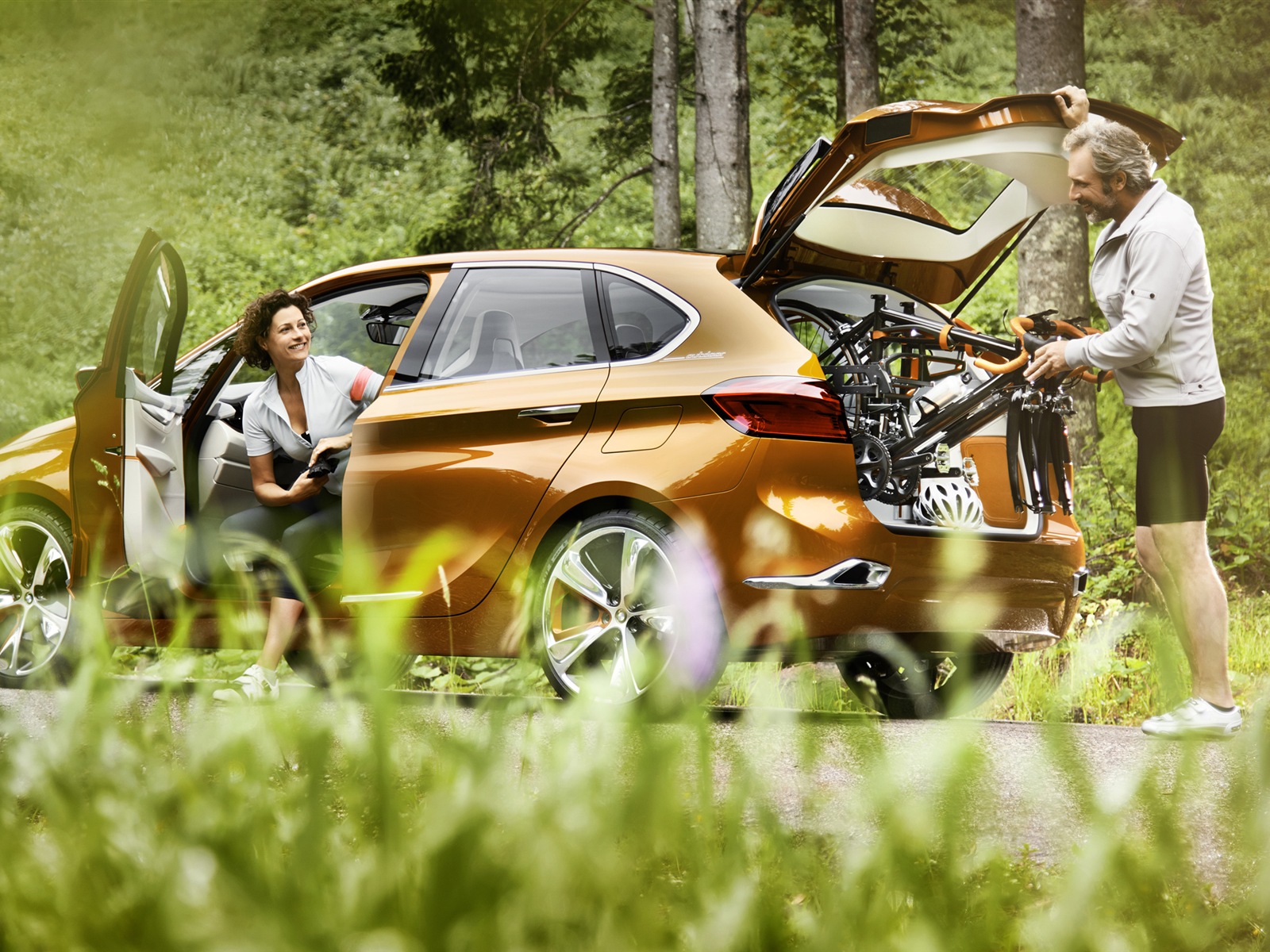 2013 BMW 컨셉 액티브 포장 형 관광 자동차의 HD 배경 화면 #9 - 1600x1200