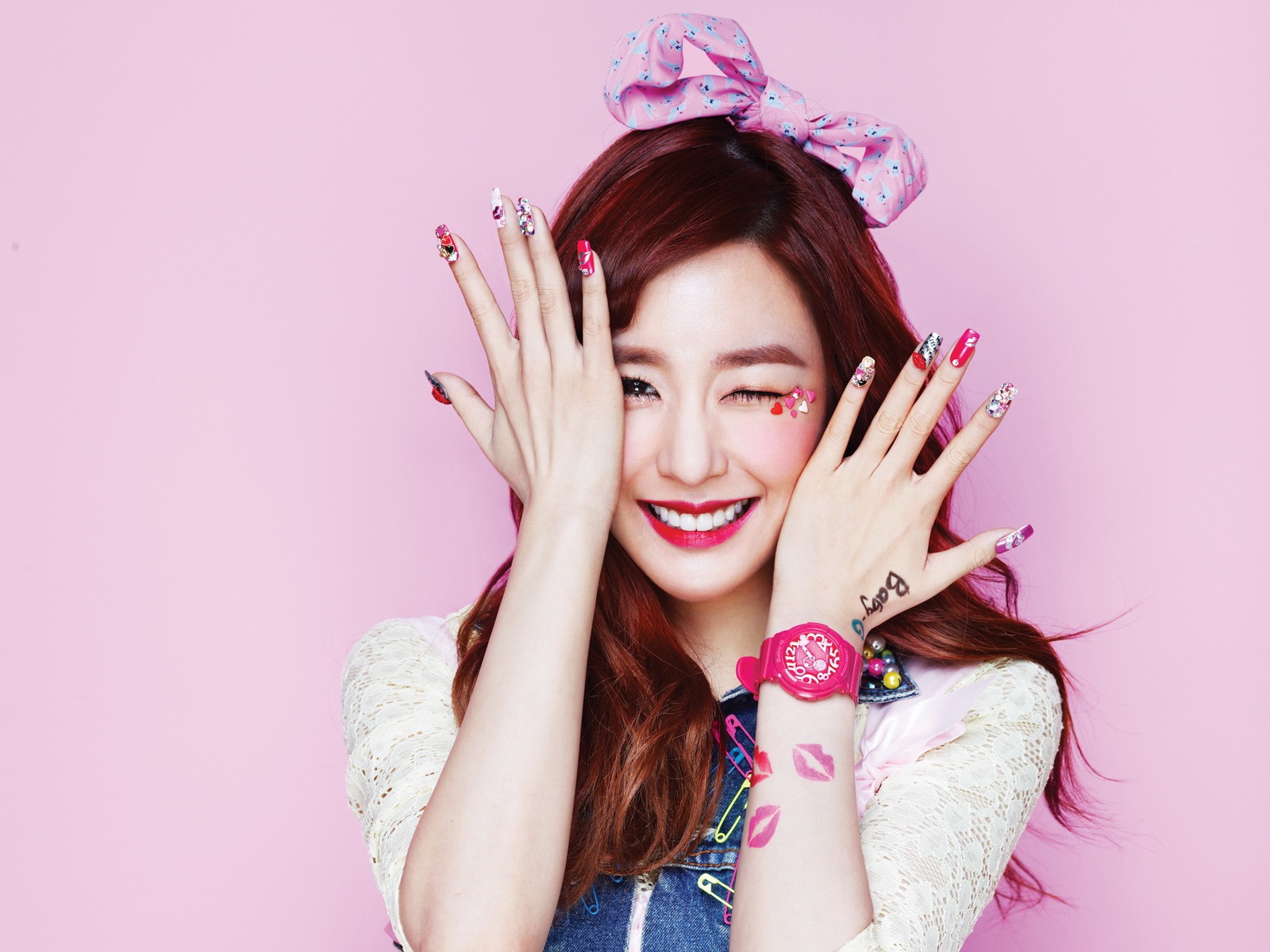 Girls Generation SNSD Casio Kiss Me Baby-G wallpapers #7 - 1600x1200