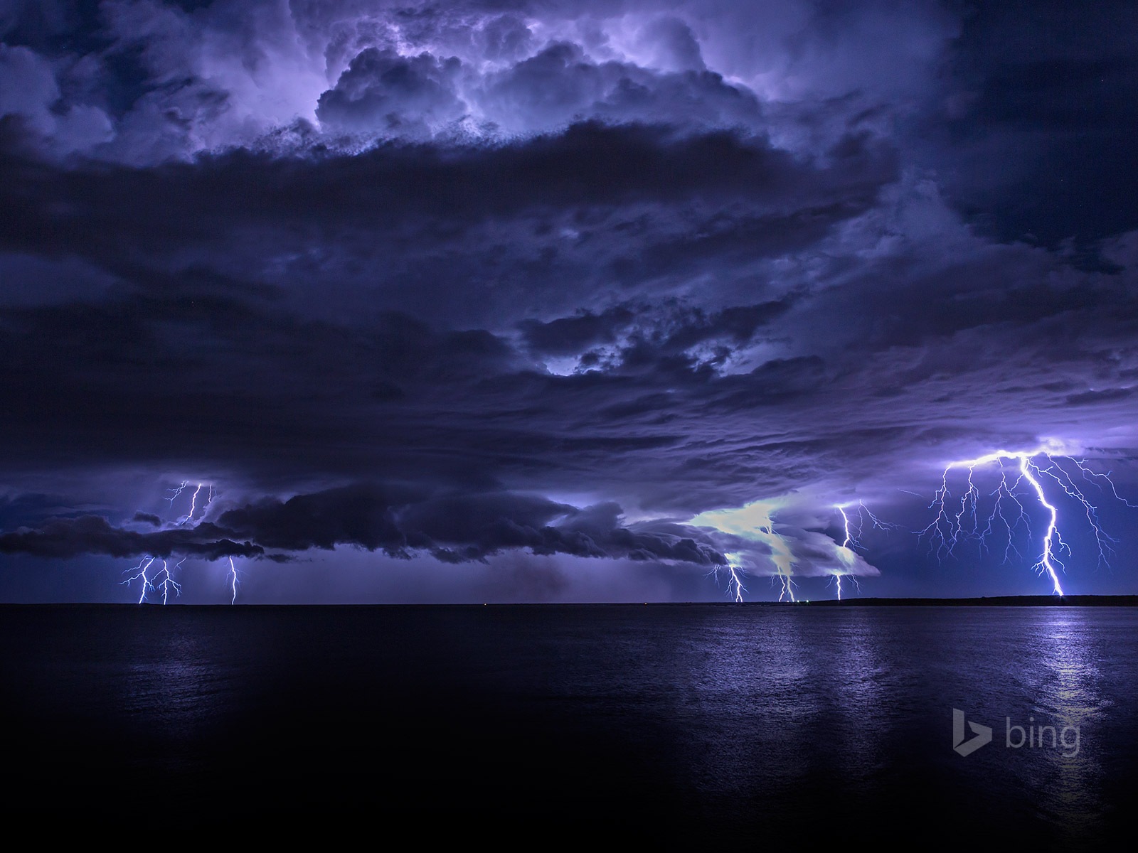 06. 2014 Výběr Bing oficiální wallpaper #3 - 1600x1200