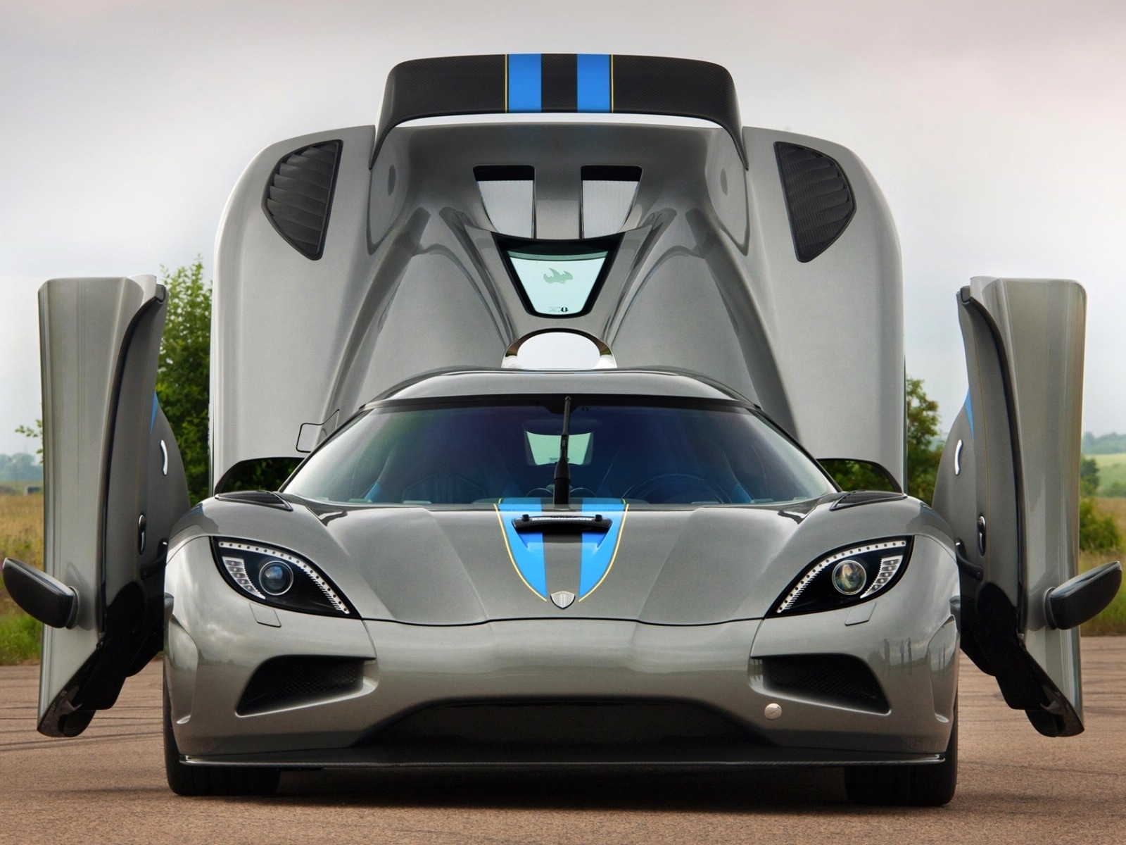 Koenigsegg supercar HD wallpapers #10 - 1600x1200