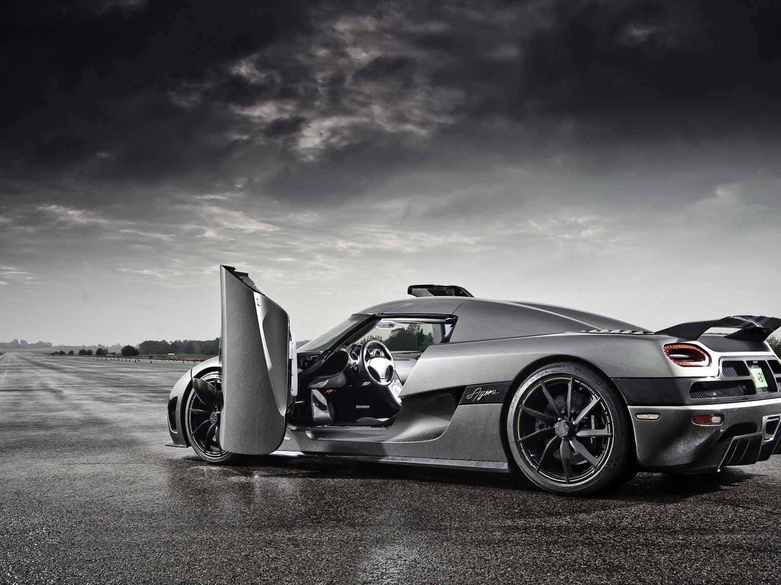 Koenigsegg fonds d'écran supercar HD #12 - 1600x1200