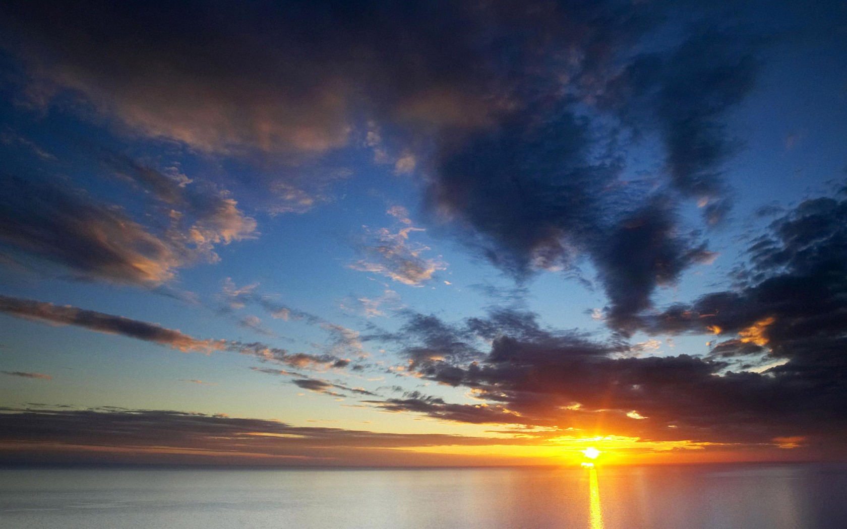 Beautiful sunrise and sunset wallpaper #30 - 1680x1050