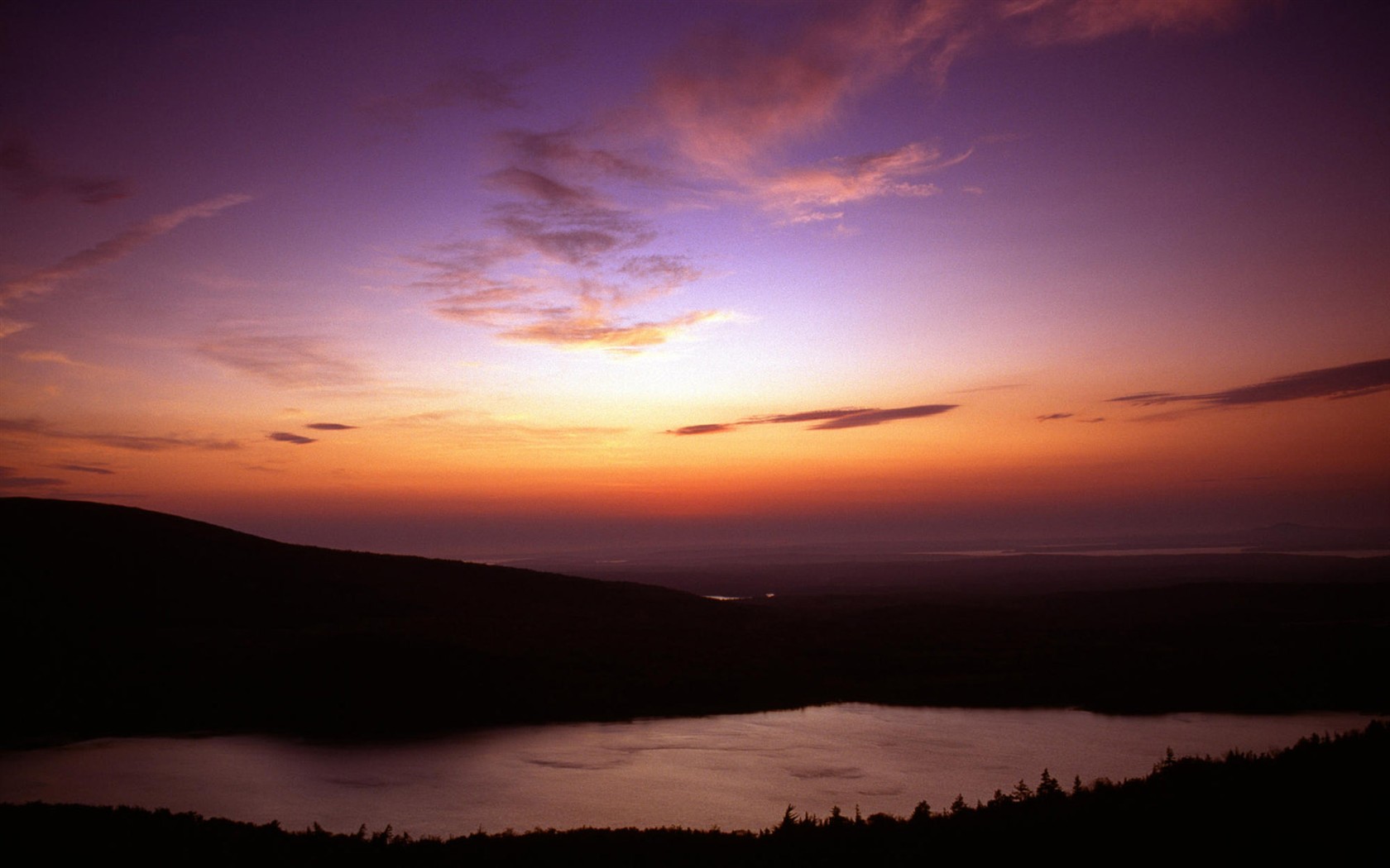 Beautiful sunrise and sunset wallpaper #36 - 1680x1050