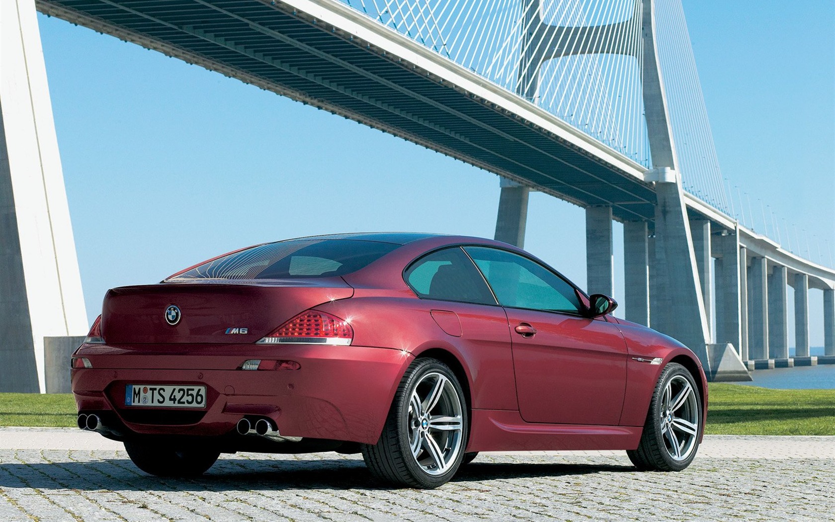 BMW M6-Wallpaper #3 - 1680x1050