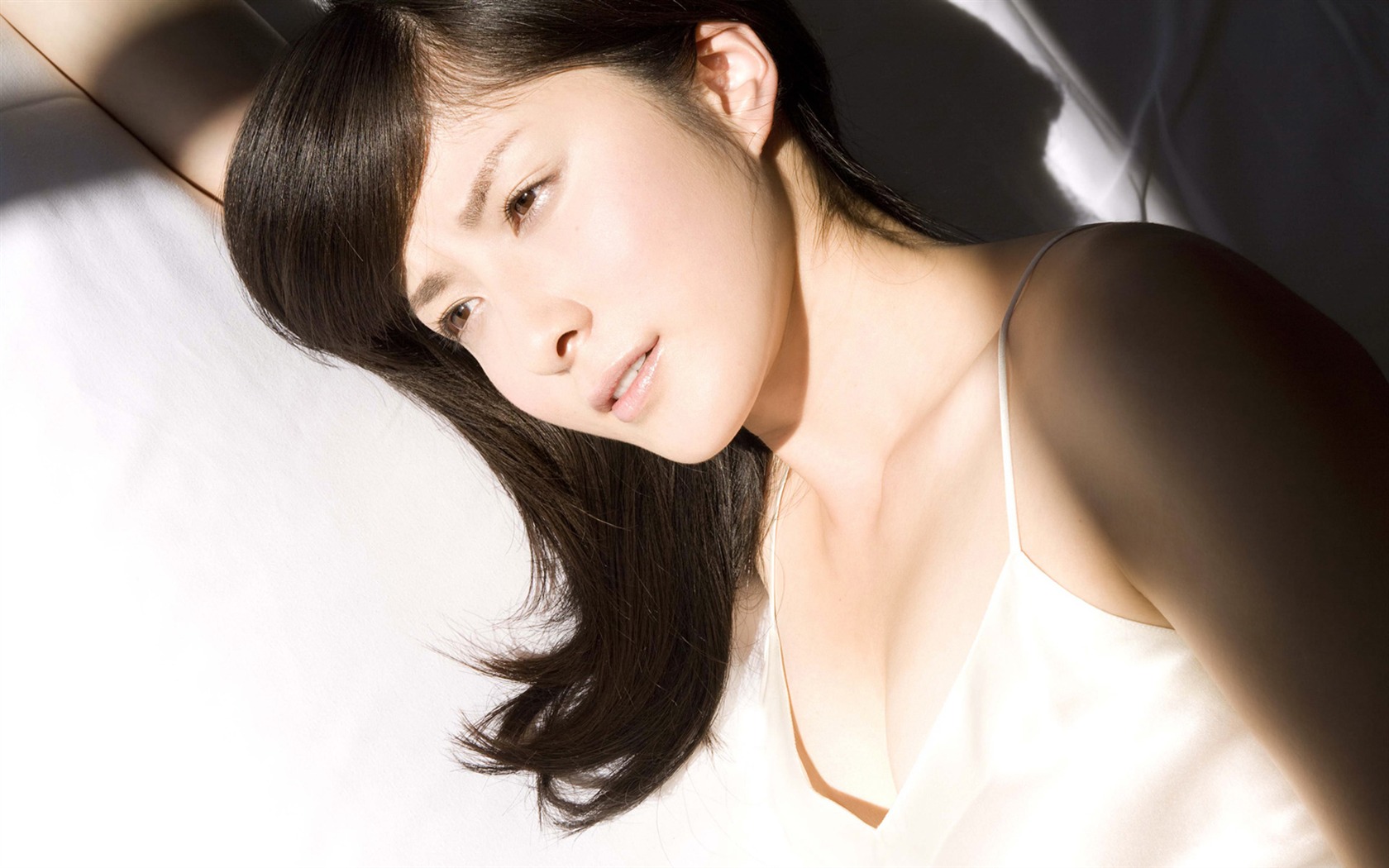 美女松木里菜 壁紙專輯(一) #7 - 1680x1050