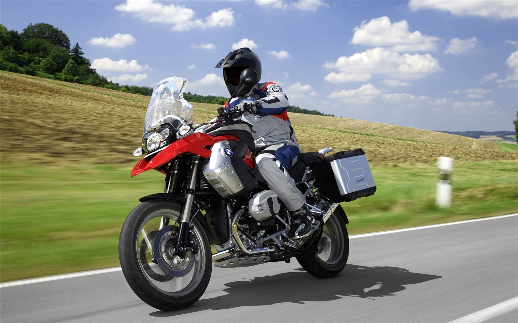 2010 BMW motorcycle wallpapers #1 - 1680x1050