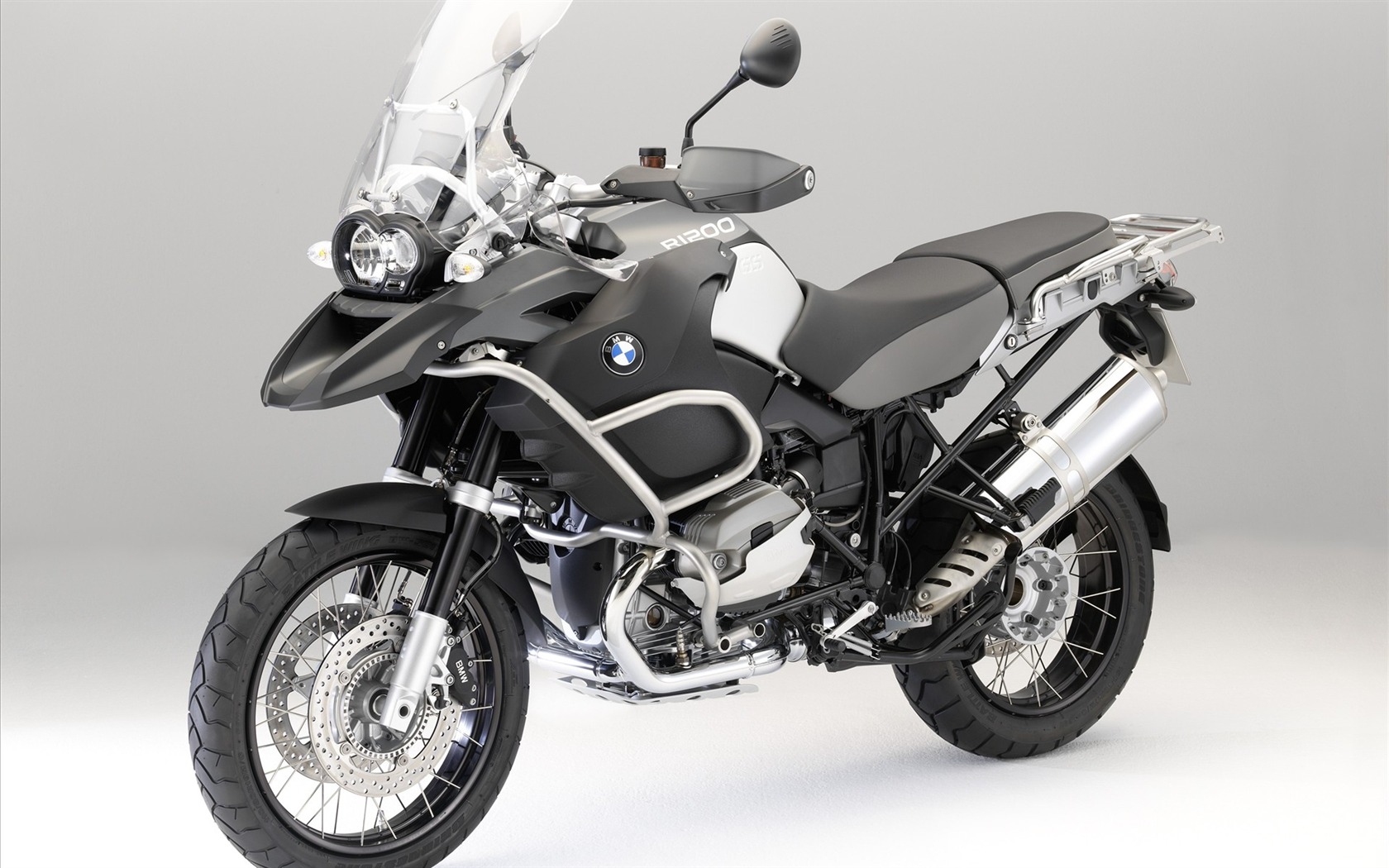 2010 BMW motocykl na plochu #29 - 1680x1050