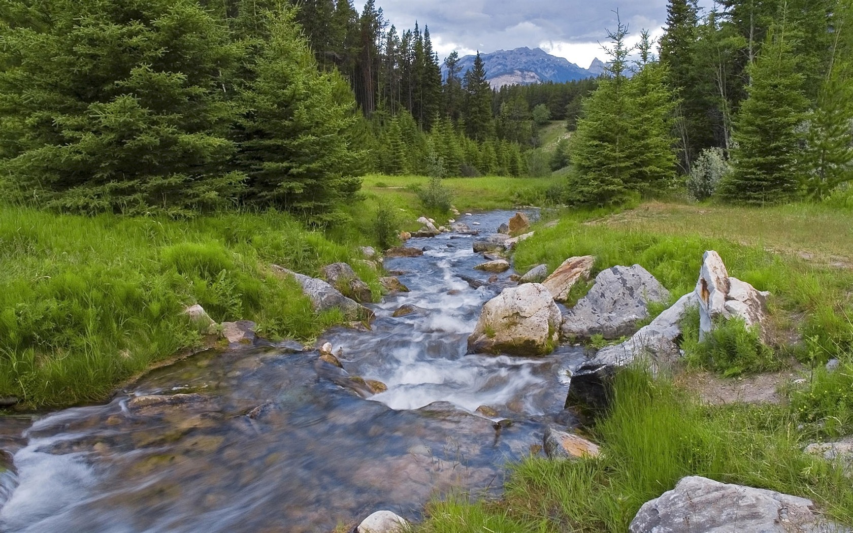 Water streams HD Wallpapers #28 - 1680x1050