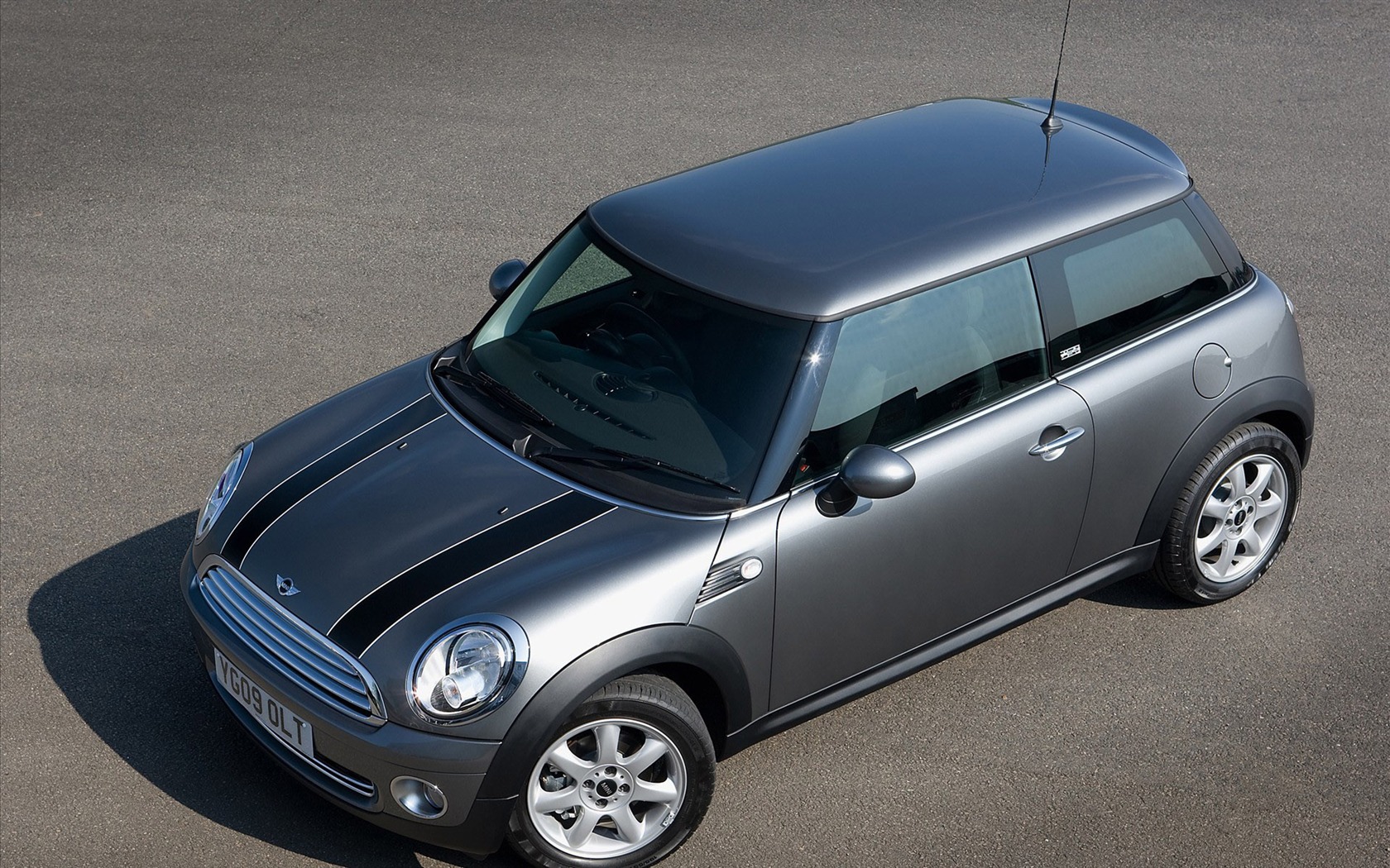 Mini Auto HD Tapety na plochu #33 - 1680x1050