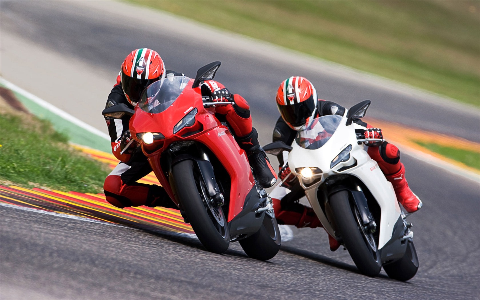 Turn Motocykl Tapeta Kolekce #32 - 1680x1050