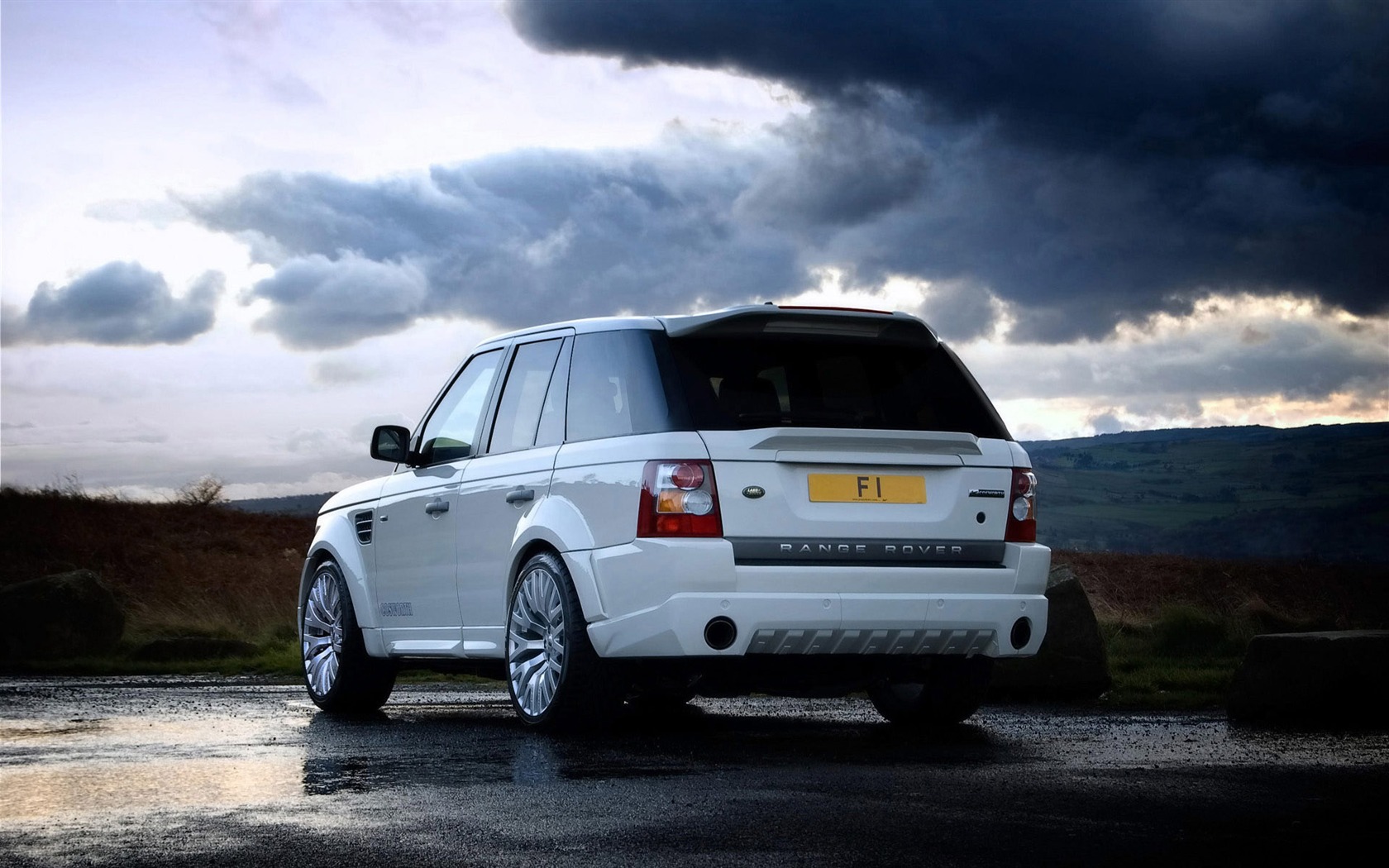 Land Rover Wallpapers Album #19 - 1680x1050