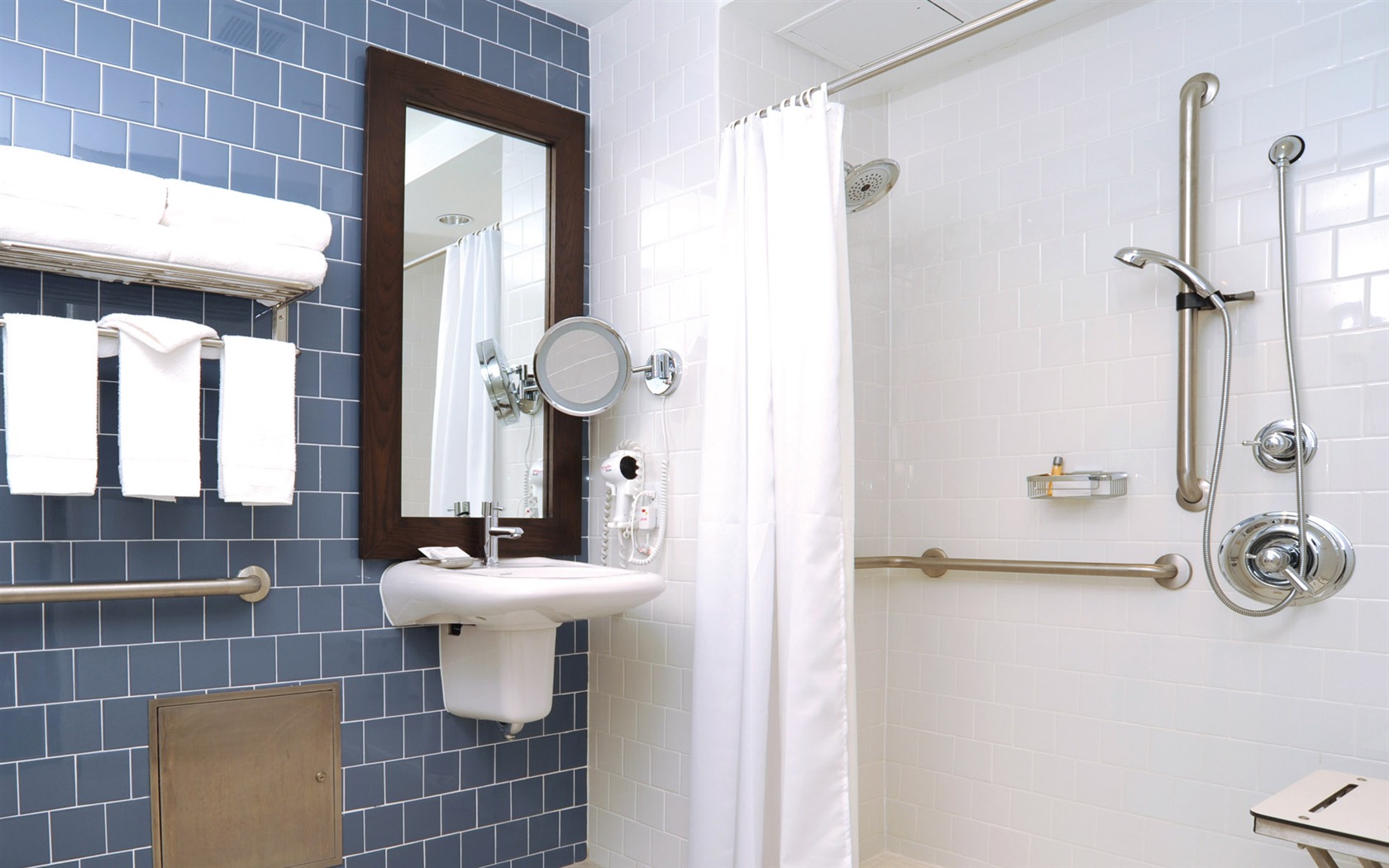 Bathroom Photo Wallpaper (2) #2 - 1680x1050