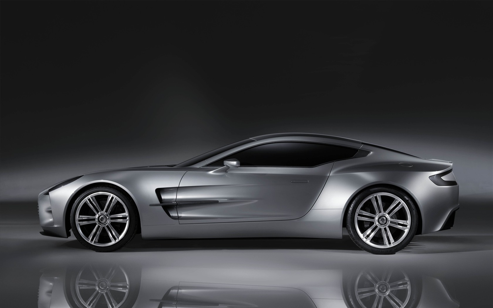 Tapety na plochu Aston Martin (1) #4 - 1680x1050