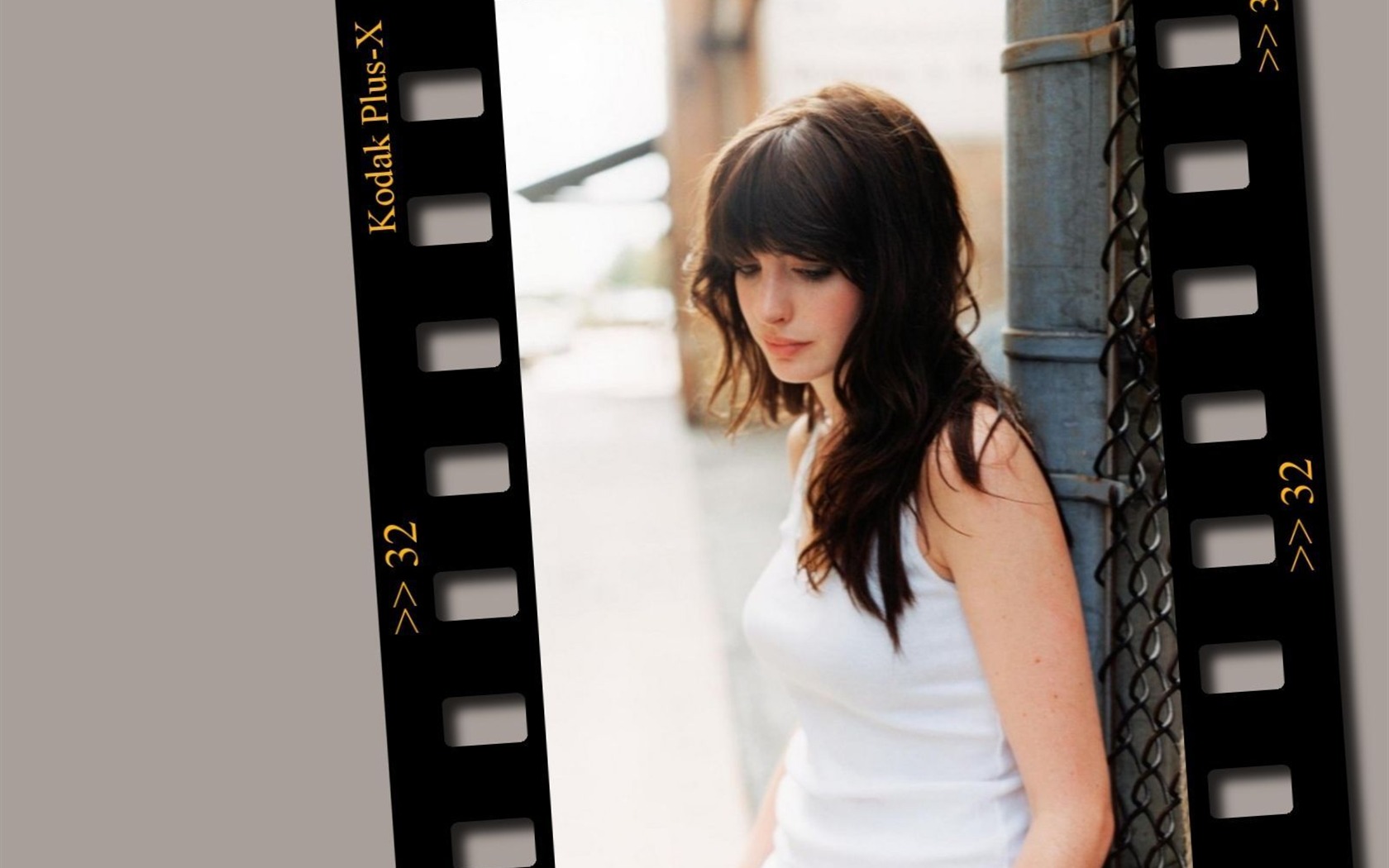 Anne Hathaway krásnou tapetu #3 - 1680x1050