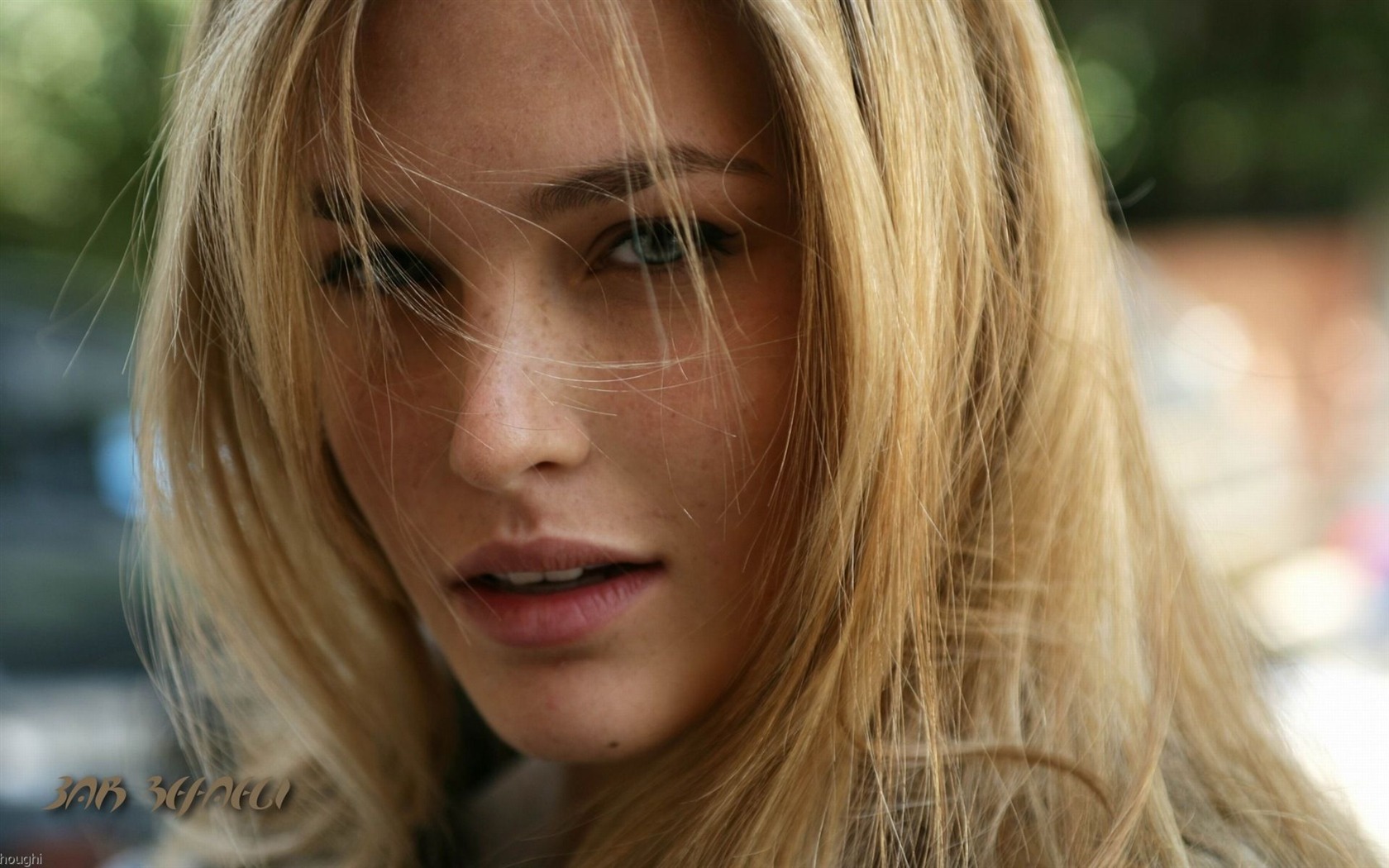 Bar Refaeli hermoso fondo de pantalla #3 - 1680x1050