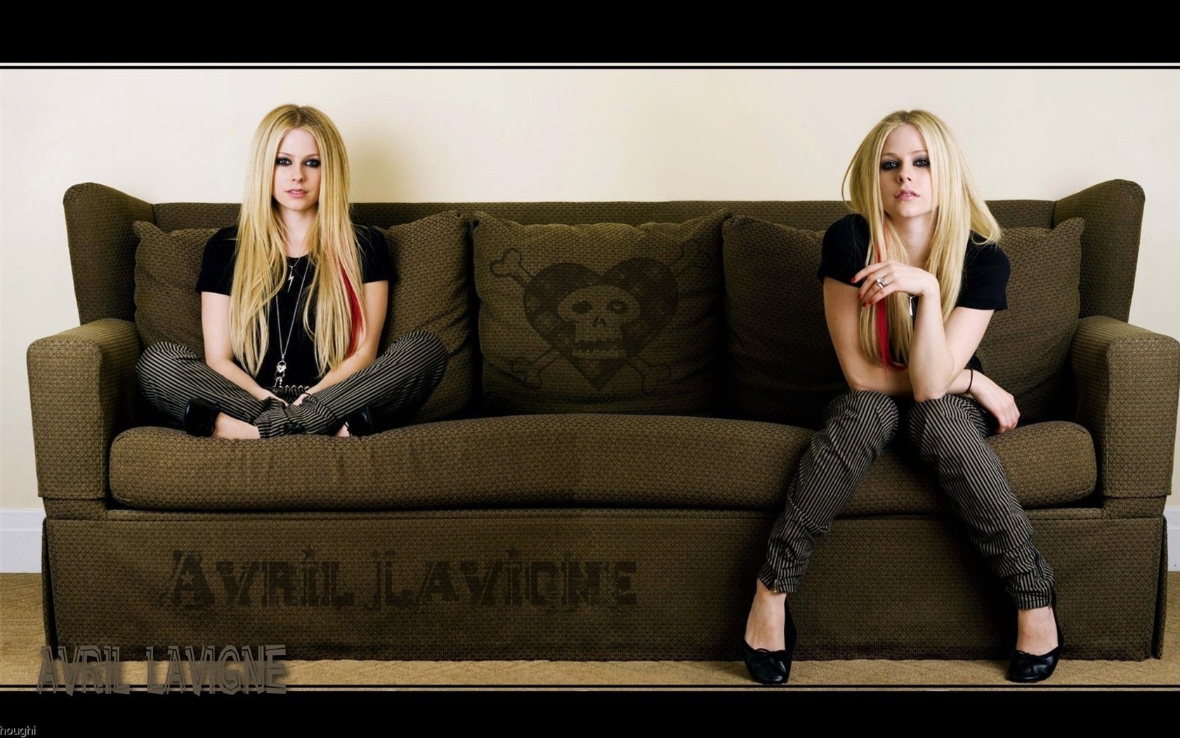 Avril Lavigne 艾薇儿·拉维妮 美女壁纸17 - 1680x1050