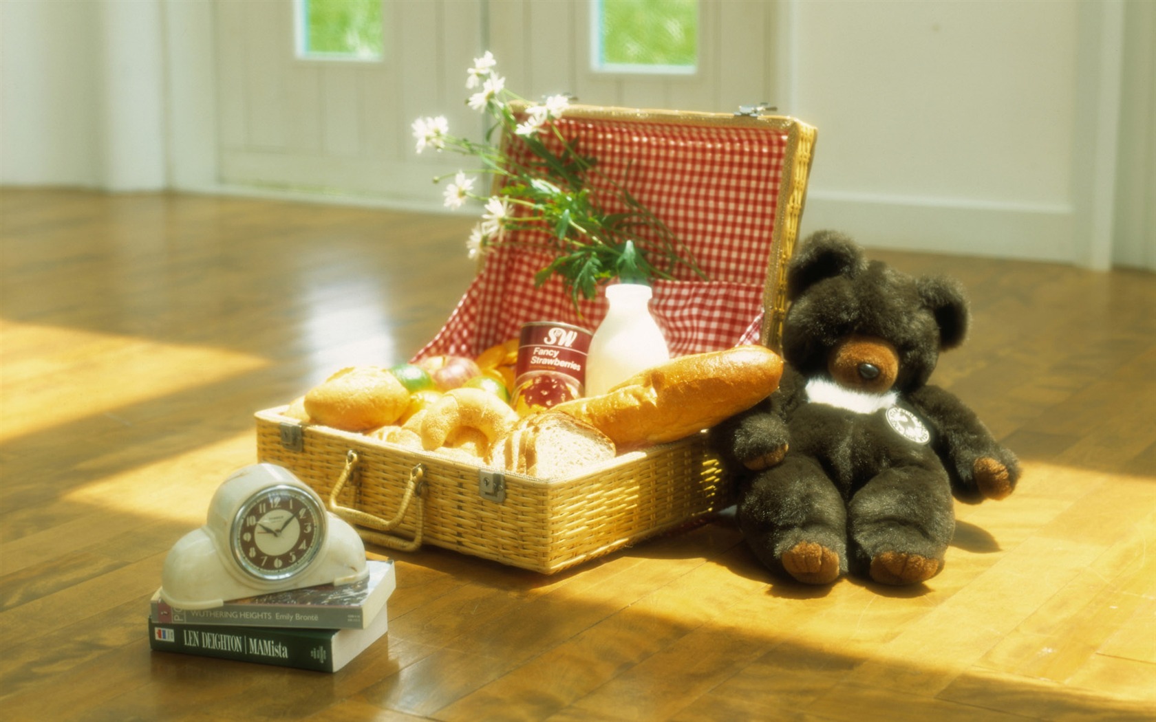 Home Still Life Wallpaper (18) #5 - 1680x1050