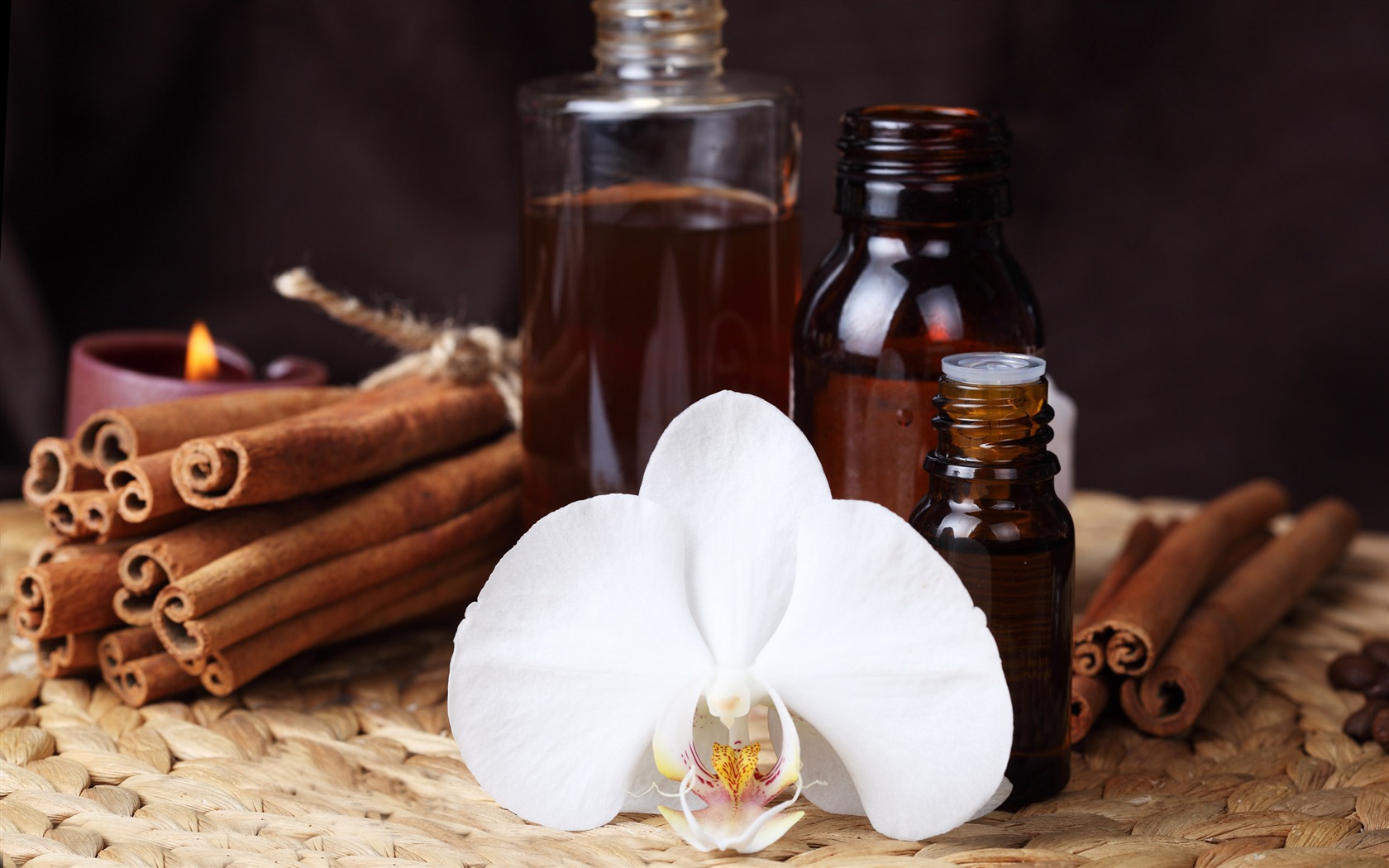 Features large SPA wallpaper (2) #6 - 1680x1050