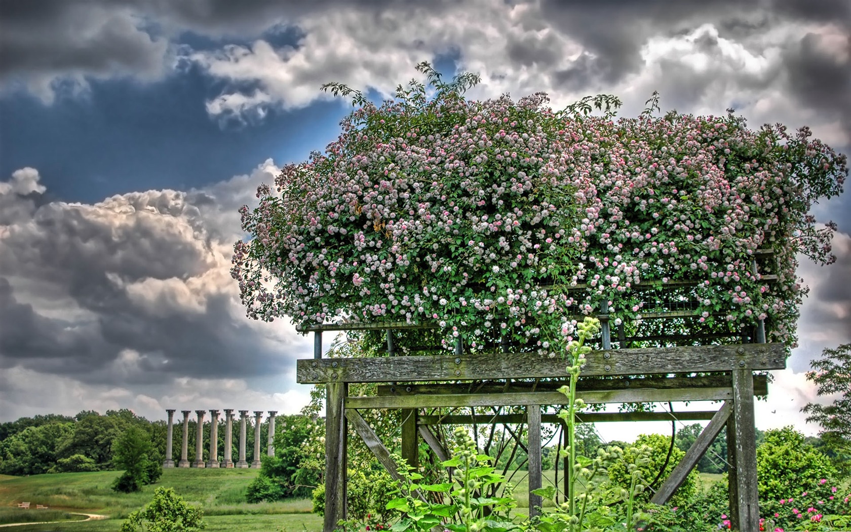 Beautifully rendered scenery wallpaper (1) #4 - 1680x1050