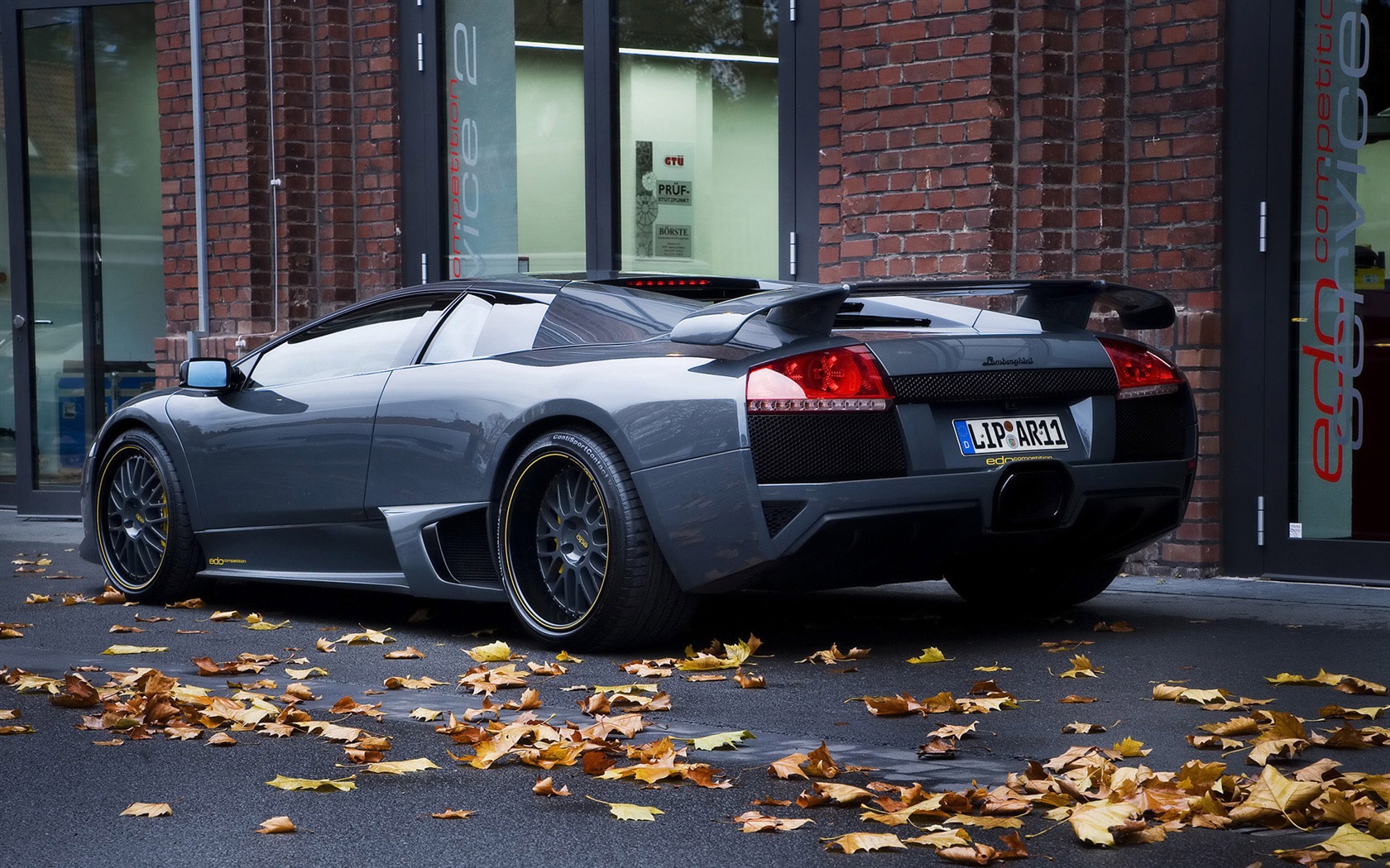 Cool auta Lamborghini Wallpaper (2) #14 - 1680x1050