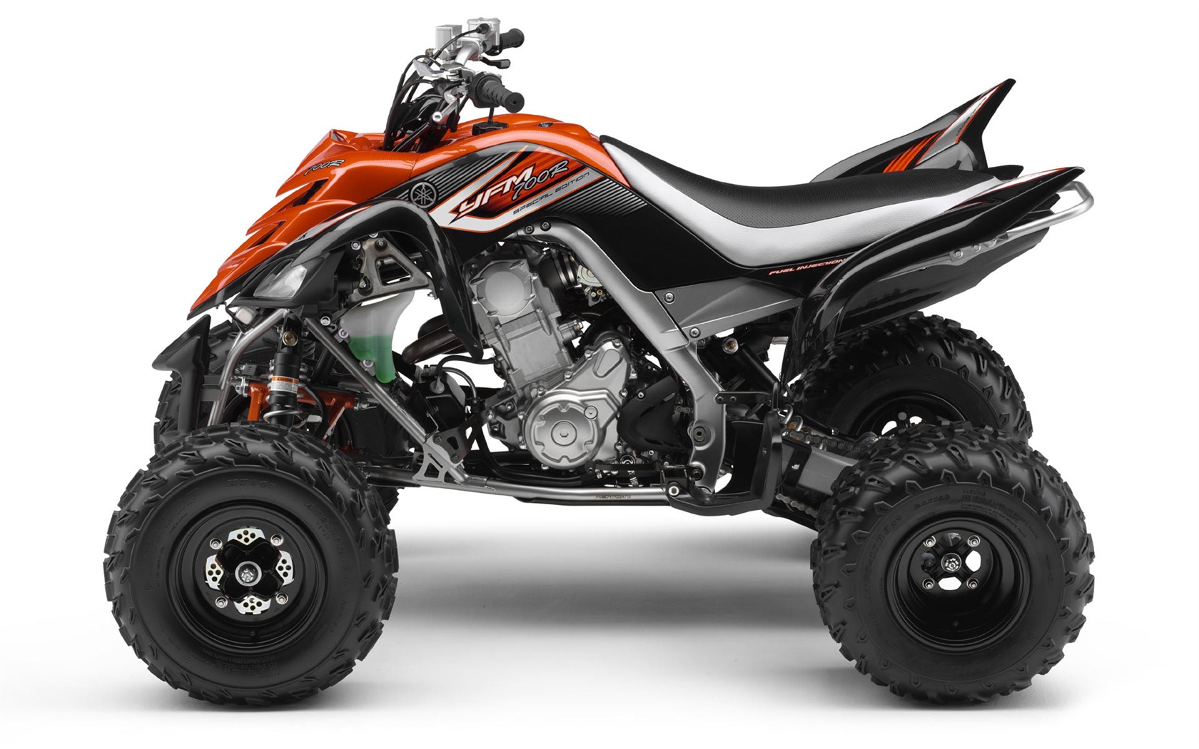 Čtyři YAMAHA tapety (1) #20 - 1680x1050