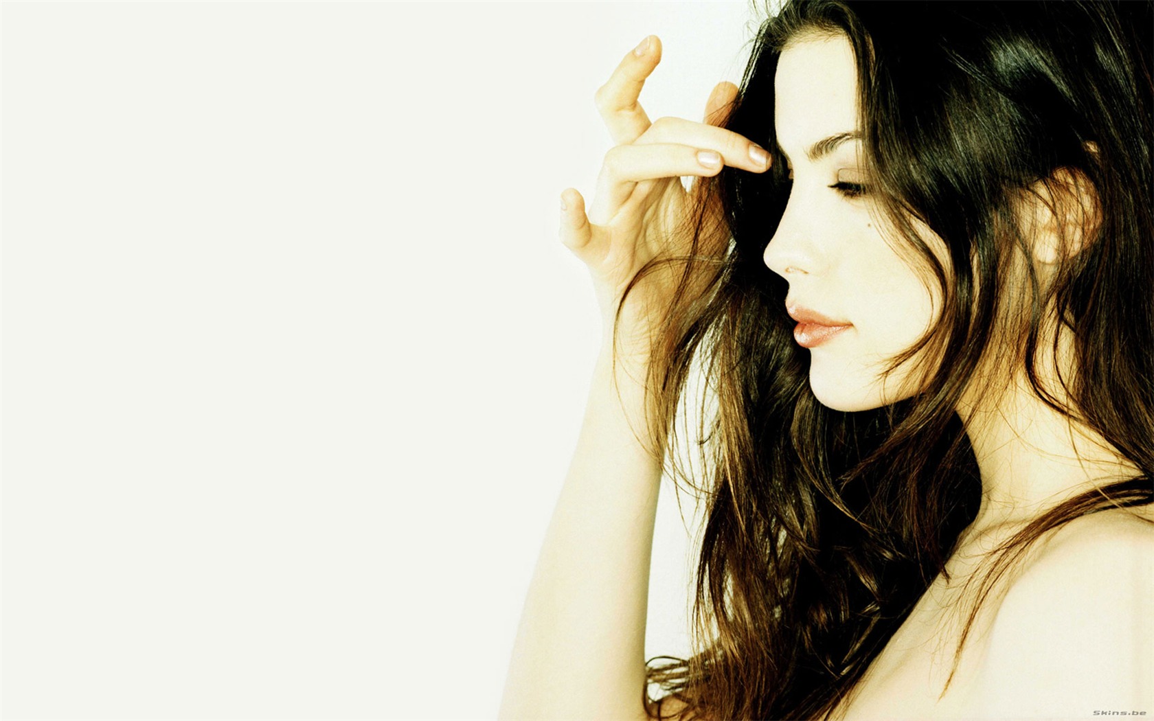 Liv Tyler hermoso fondo de pantalla #24 - 1680x1050